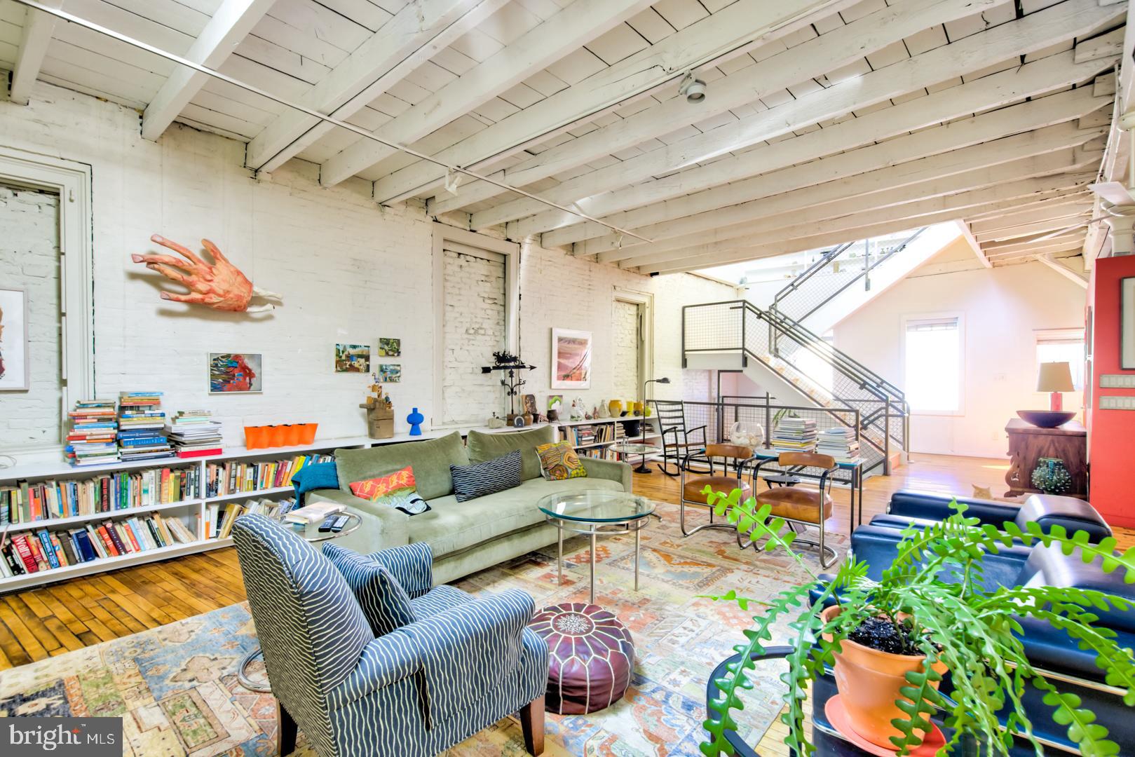 915 S 7TH STREET 17