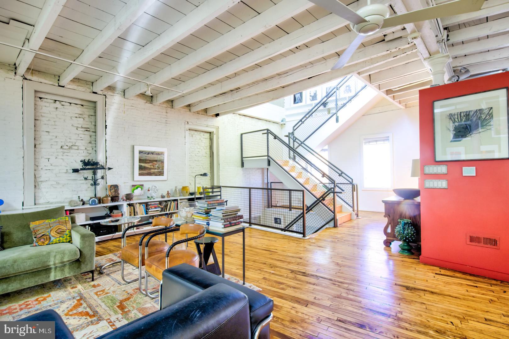 915 S 7TH STREET 17
