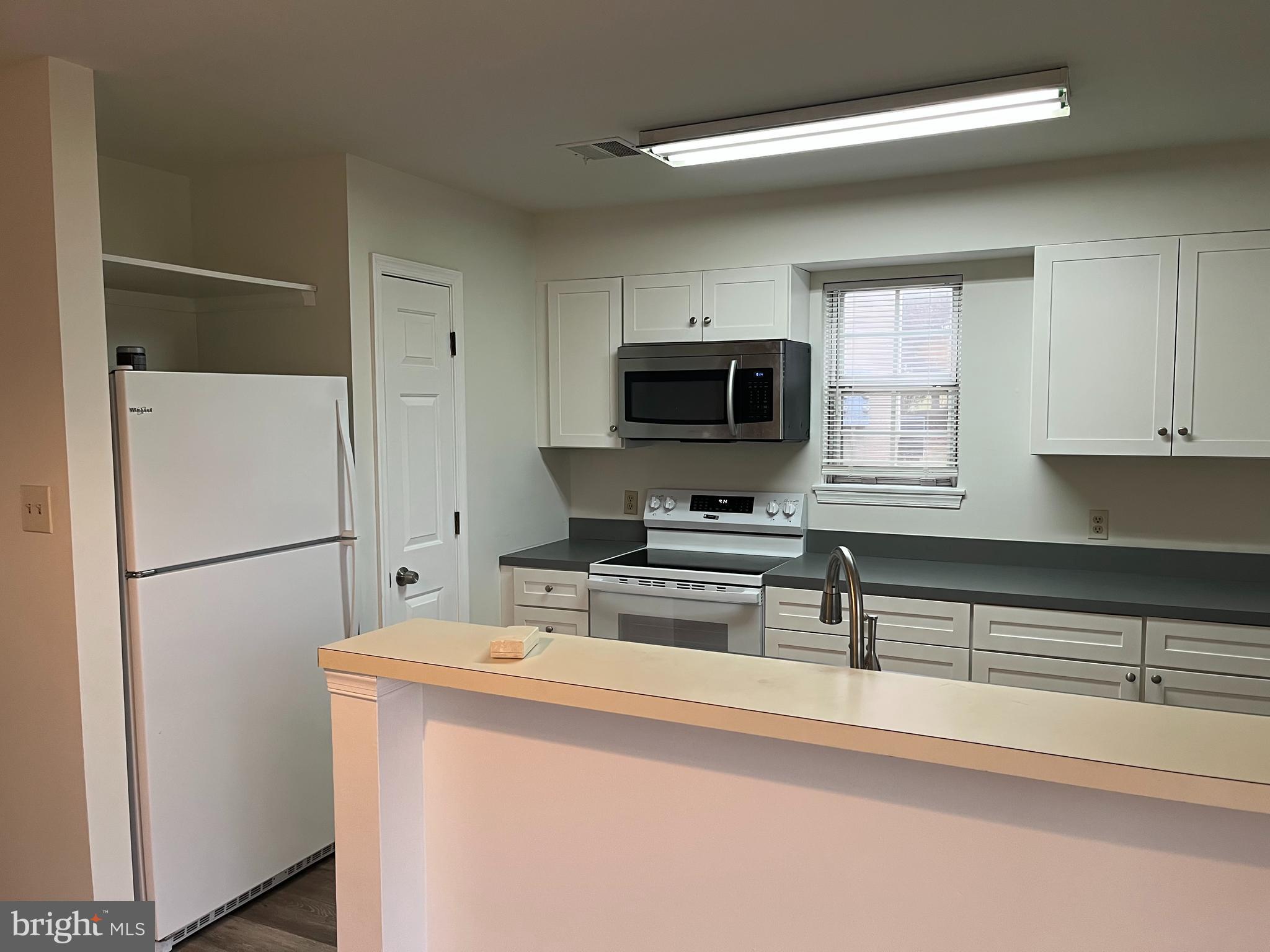 SEVEN OAKS - Residential Lease