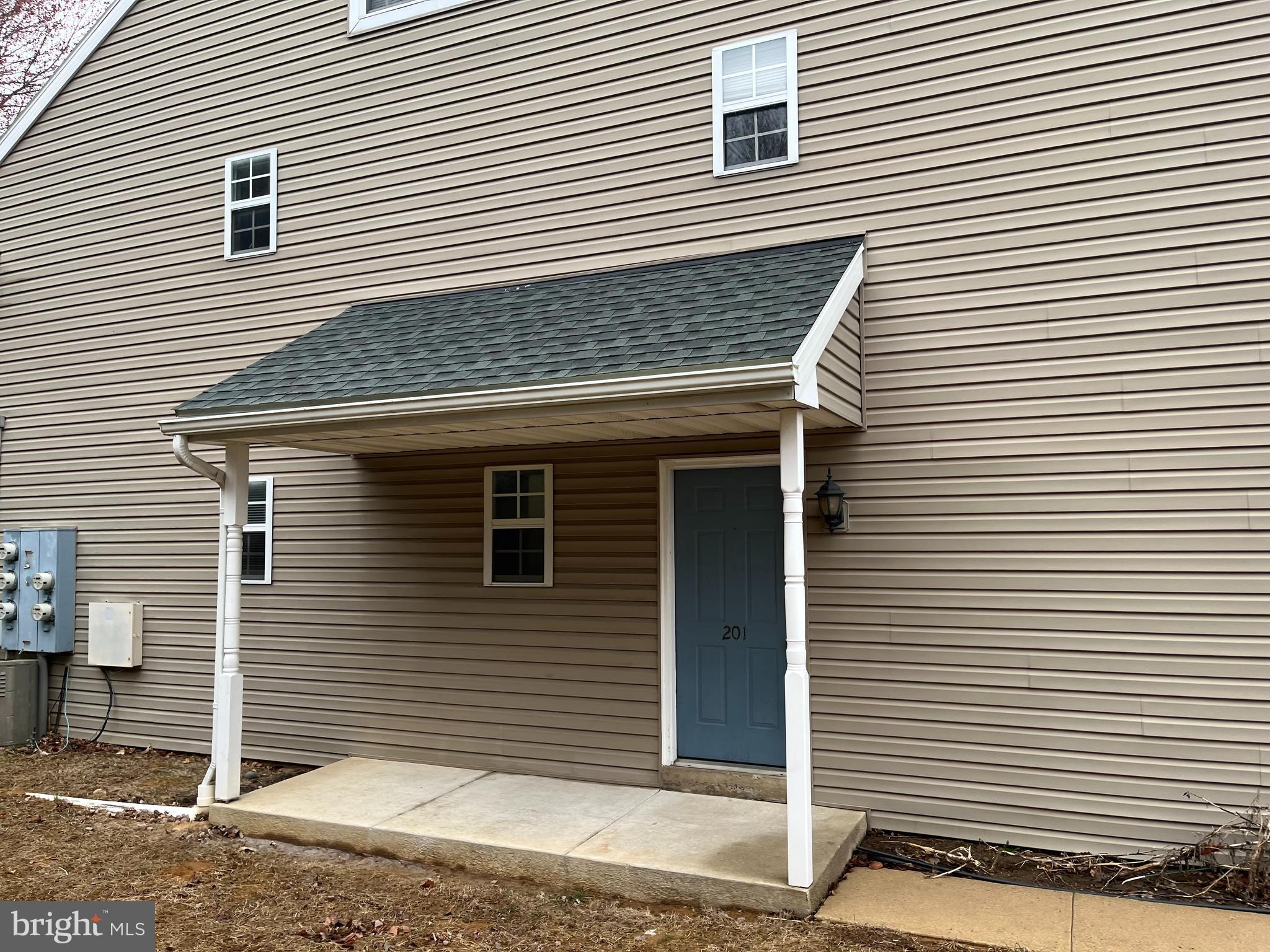 SEVEN OAKS - Residential Lease