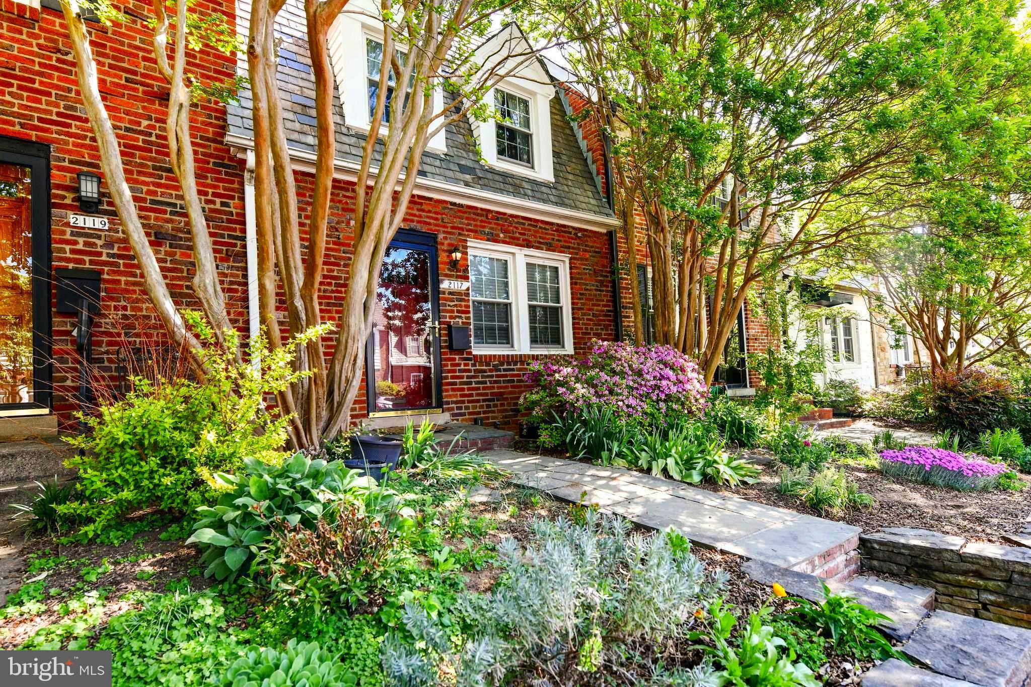 2117 N BRANDYWINE STREET