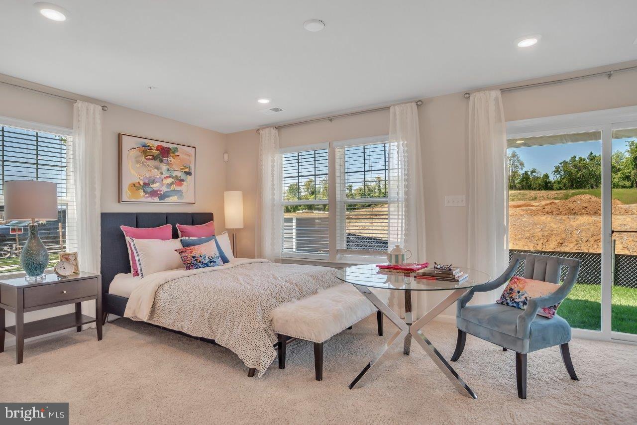 WOODMORE OVERLOOK - Residential