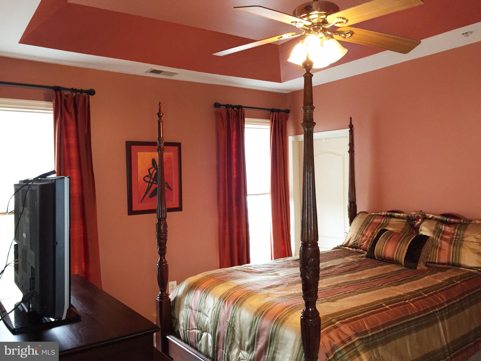 KING FARM BAILEYS COMMON - Residential Lease
