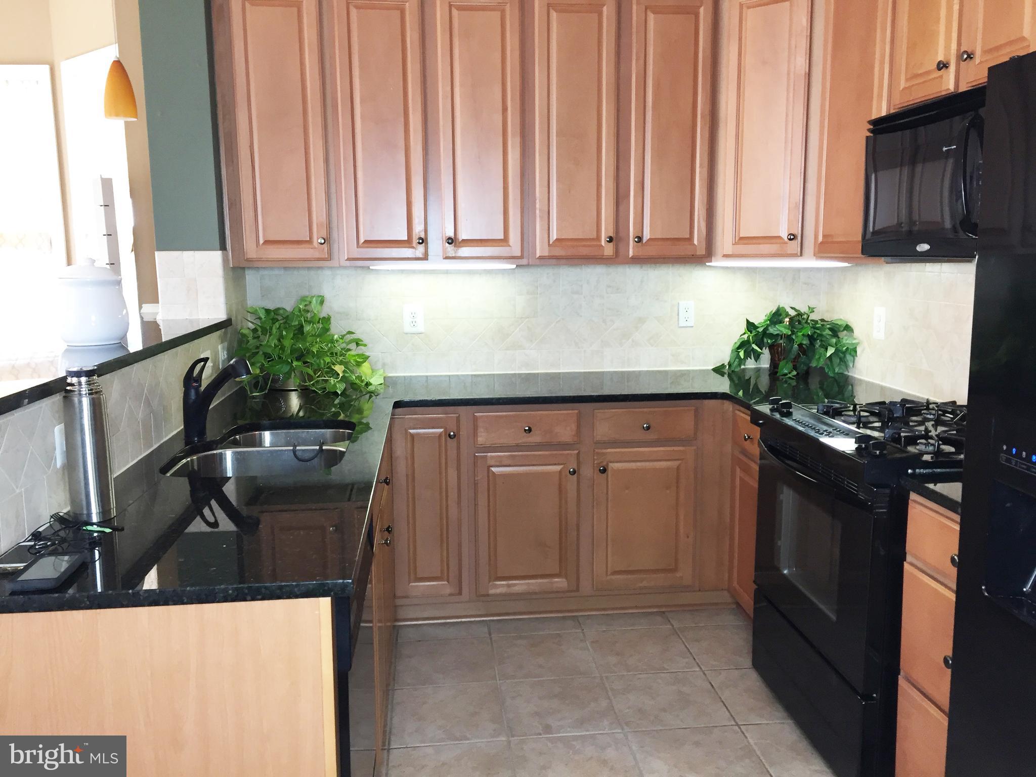KING FARM BAILEYS COMMON - Residential Lease