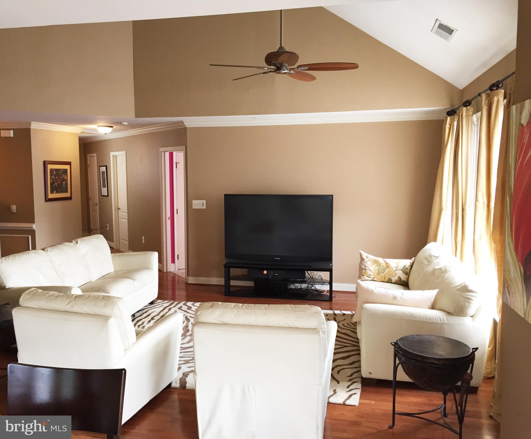 KING FARM BAILEYS COMMON - Residential Lease