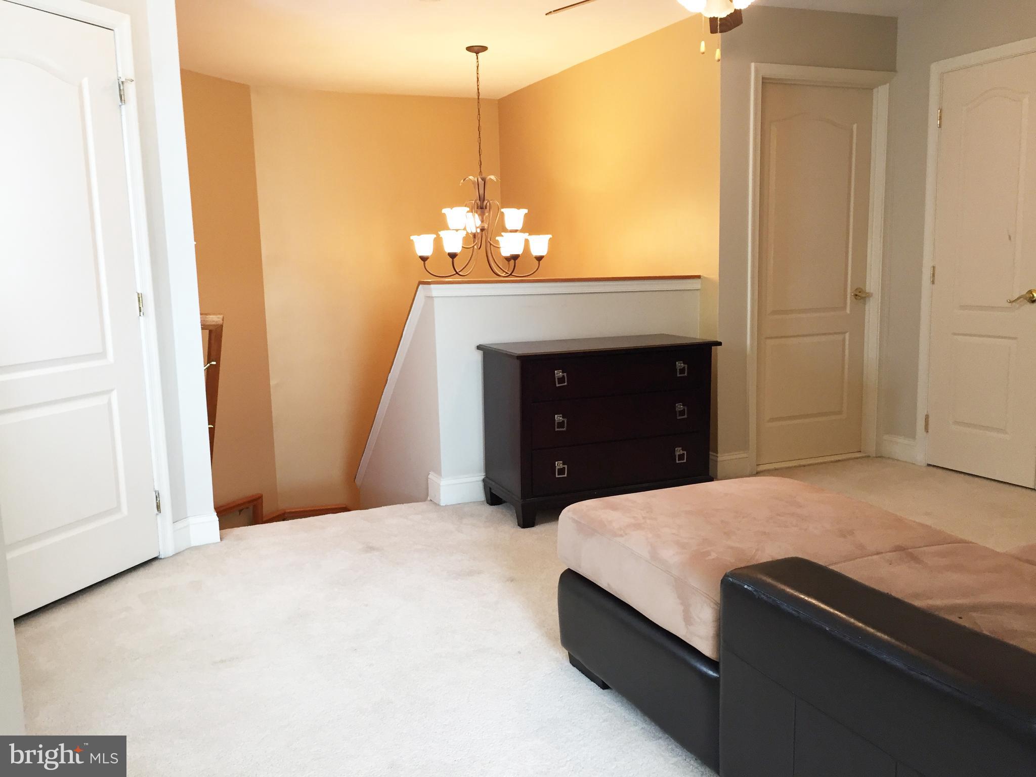 KING FARM BAILEYS COMMON - Residential Lease