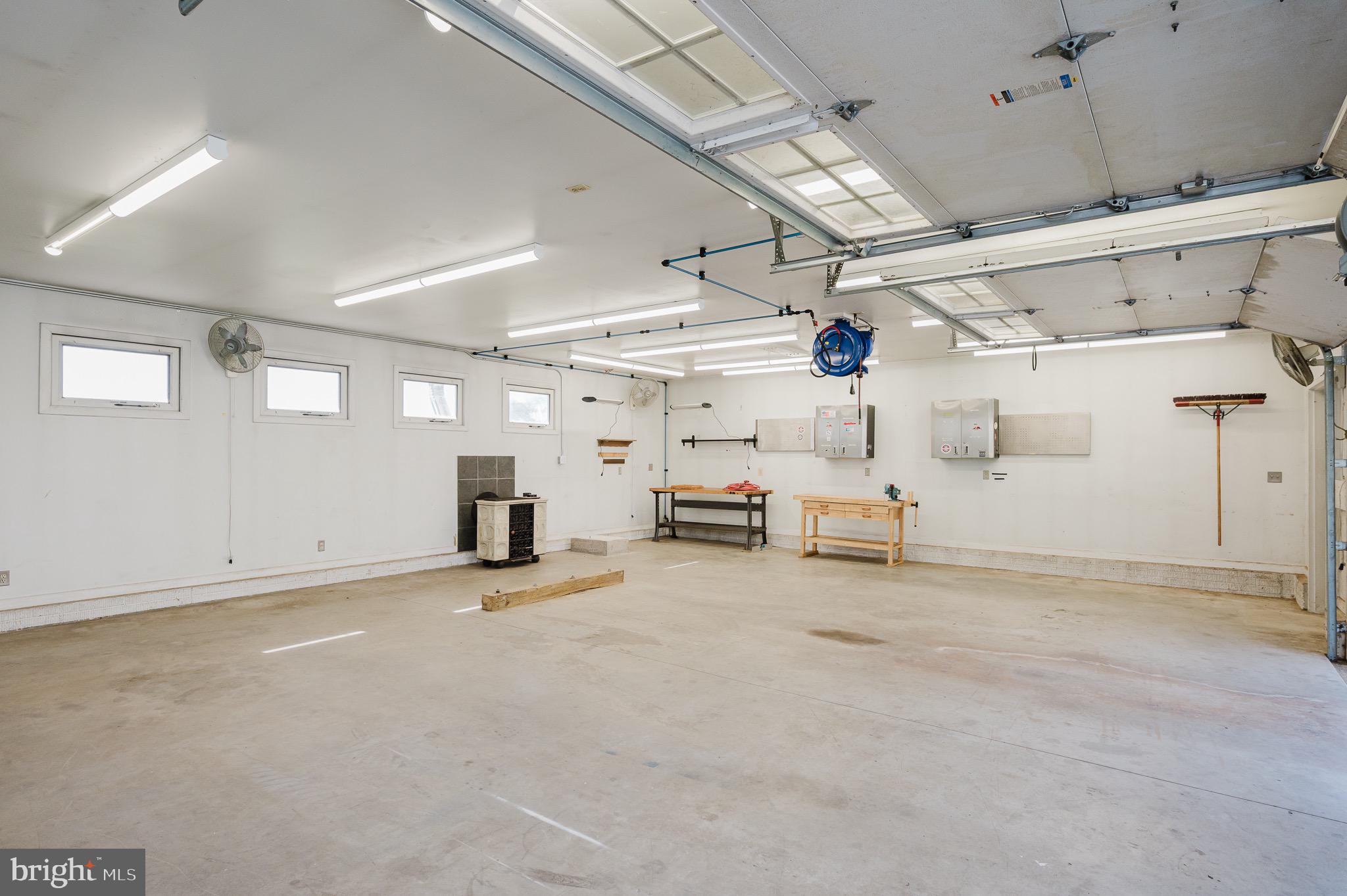 SHANE VALLEY - Residential