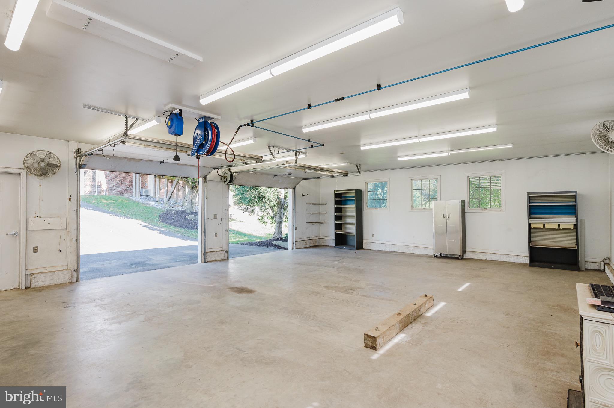 SHANE VALLEY - Residential