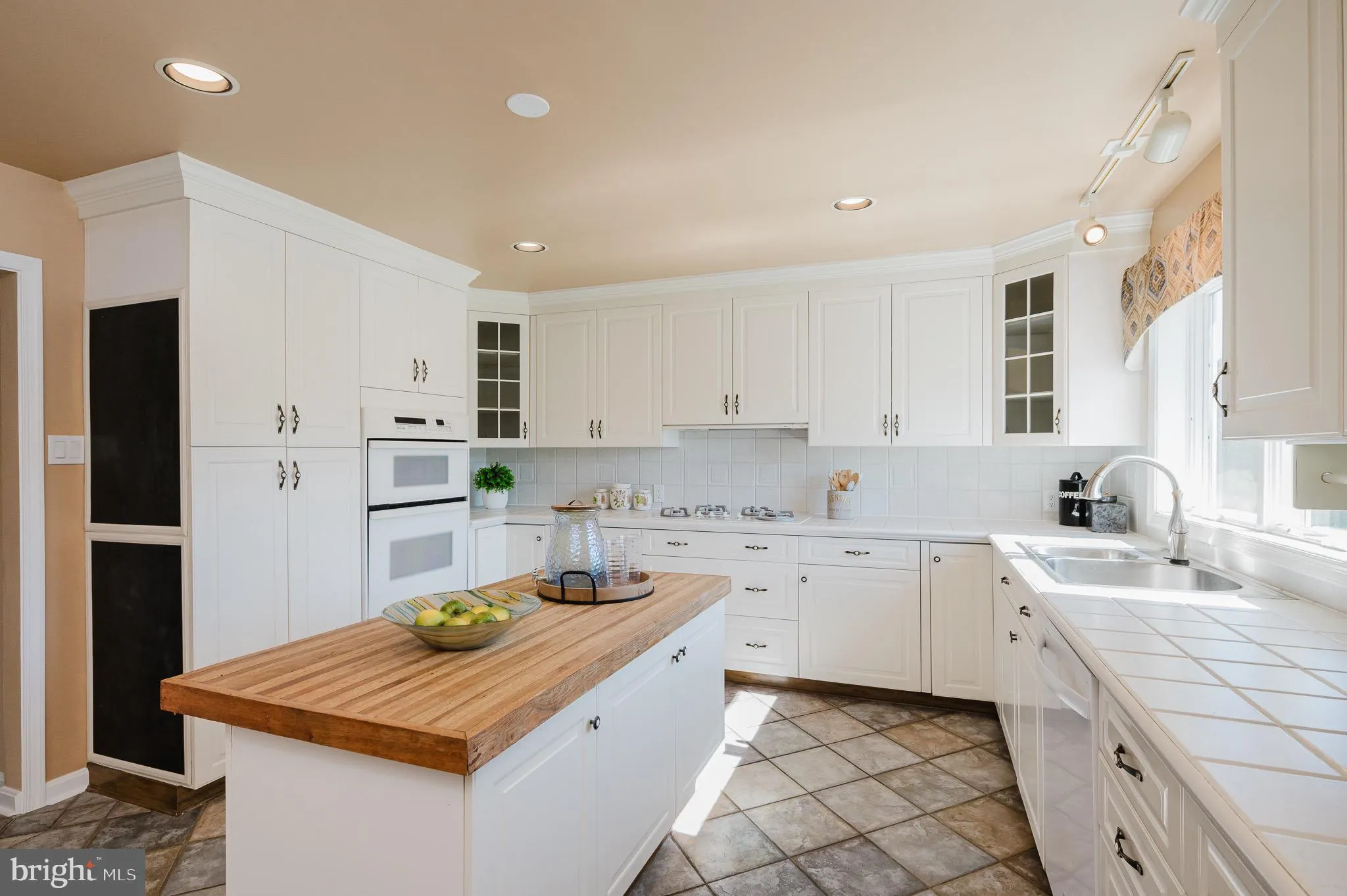 White Hall, Maryland 21161, United States, 3 Bedrooms Bedrooms, ,3 BathroomsBathrooms,Residential,Active,216238