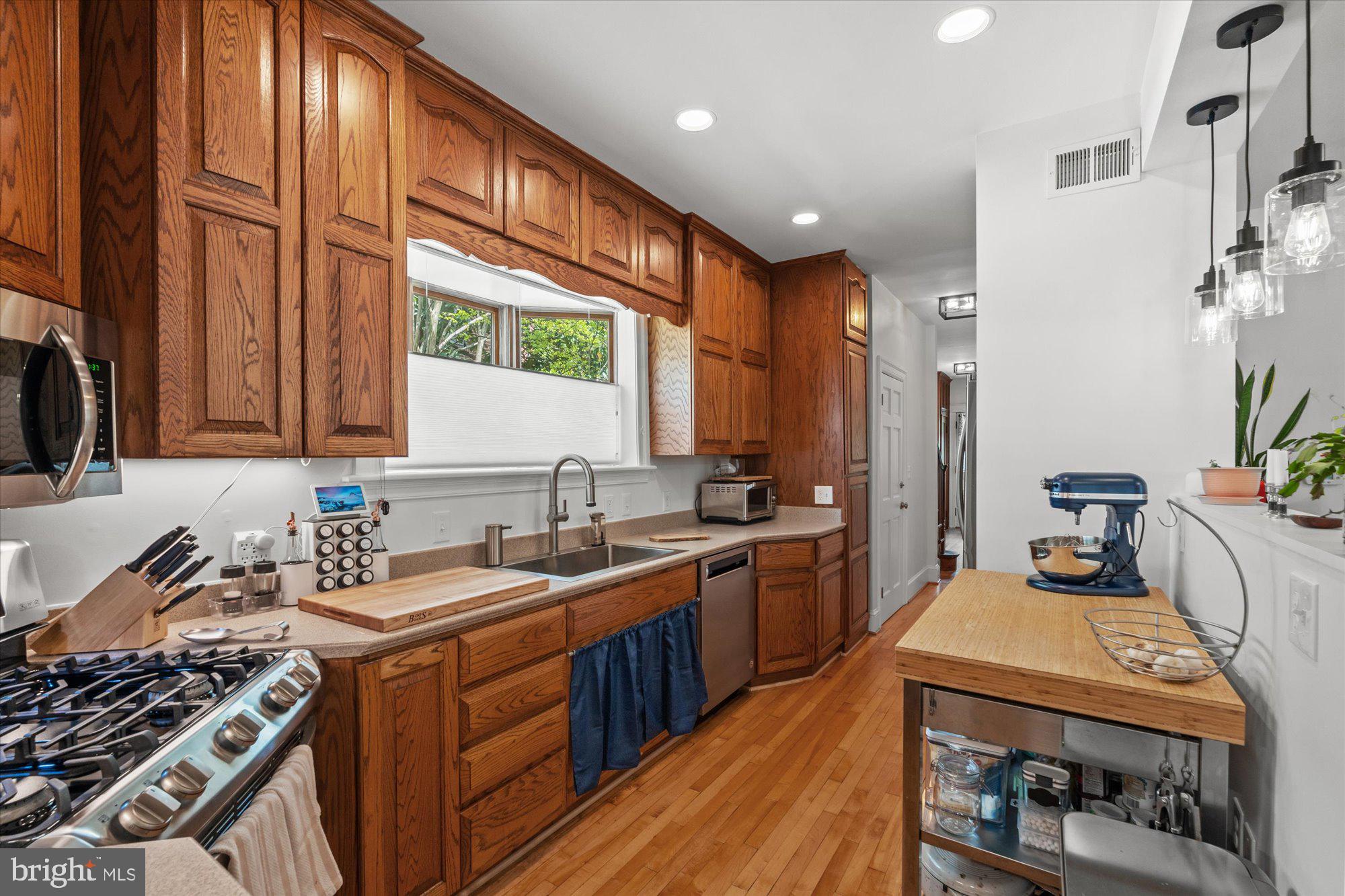 PARKER GRAY - Residential