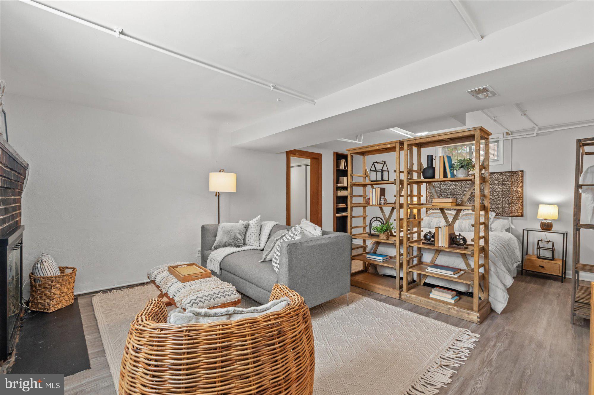 PARKER GRAY - Residential