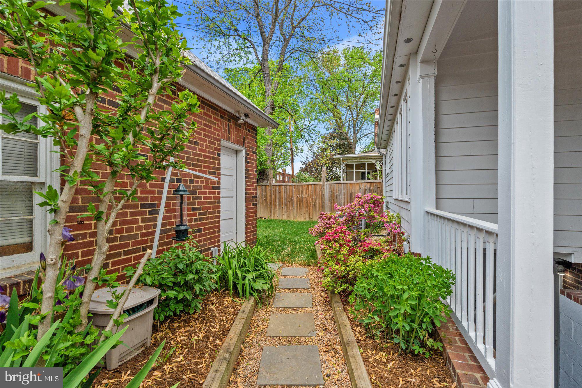 PARKER GRAY - Residential