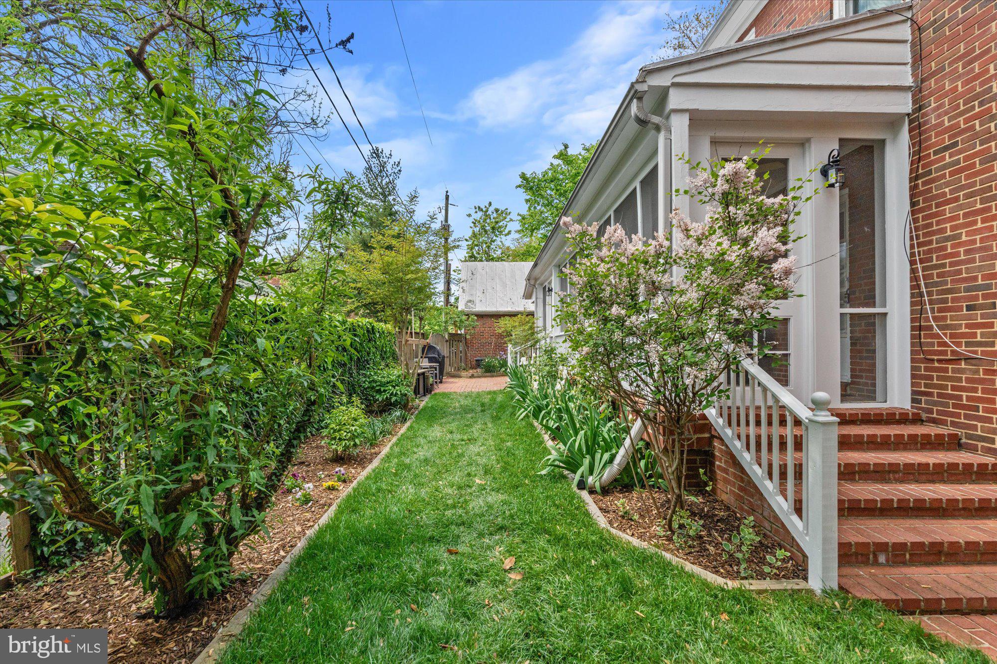 PARKER GRAY - Residential