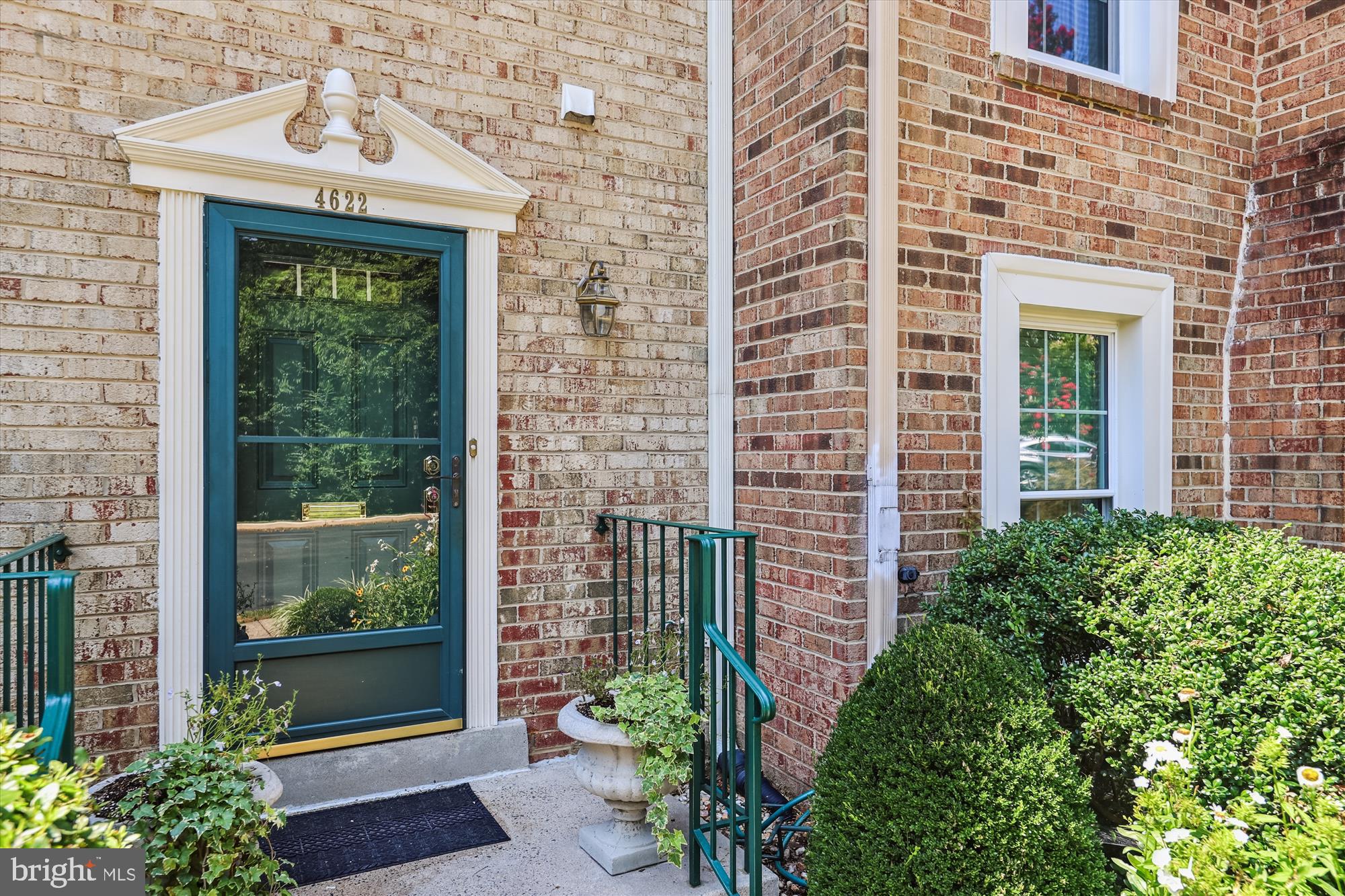 4622 BRIAR PATCH COURT