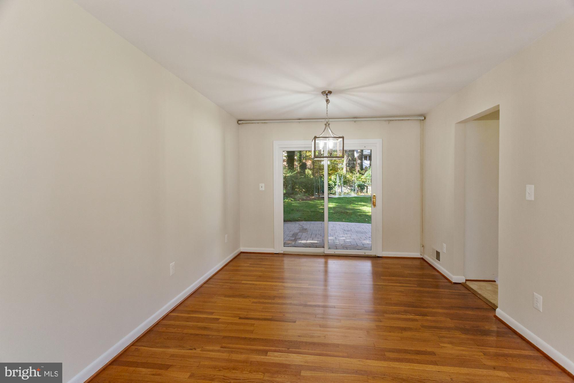 SLEEPY HOLLOW WOODS - Residential