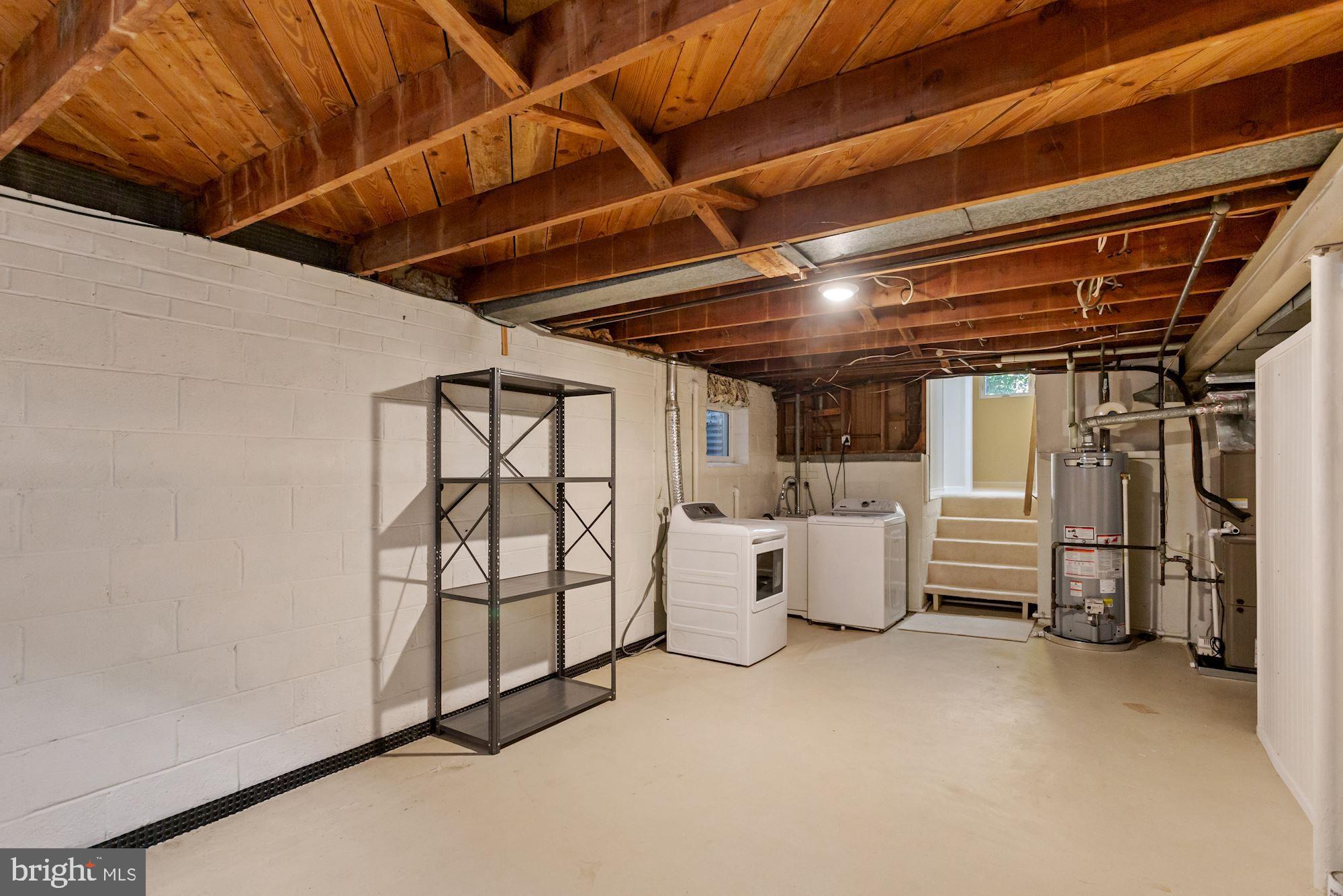 SLEEPY HOLLOW WOODS - Residential