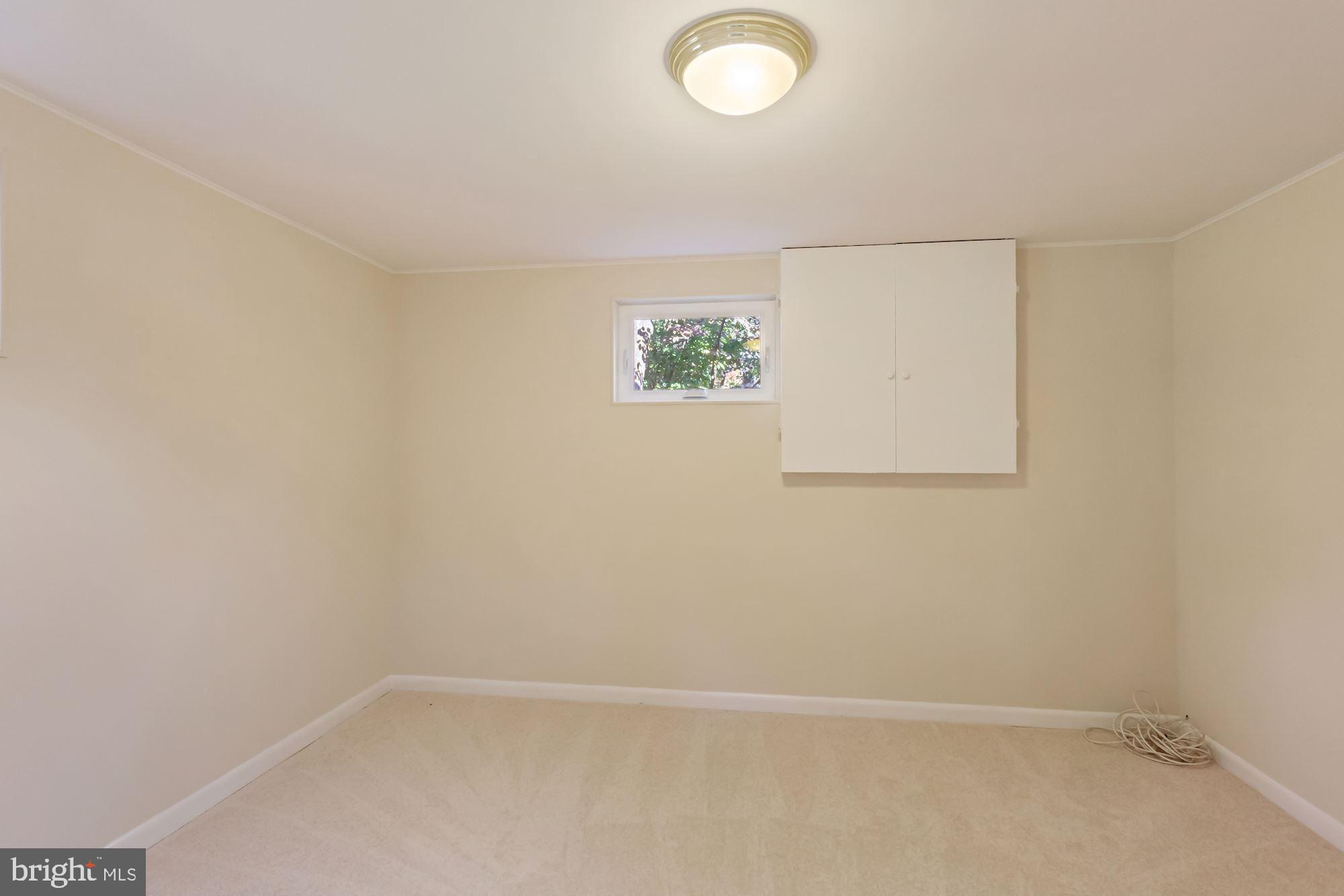 SLEEPY HOLLOW WOODS - Residential