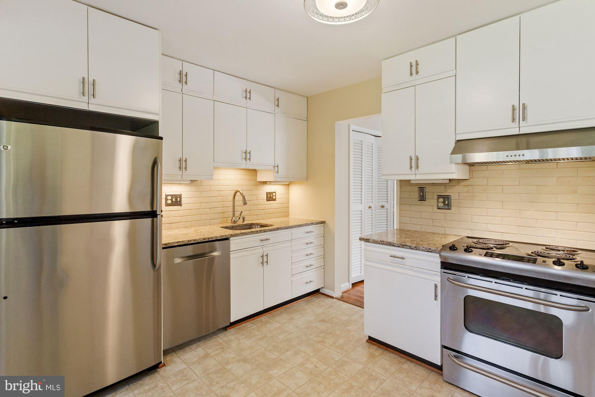 SLEEPY HOLLOW WOODS - Residential