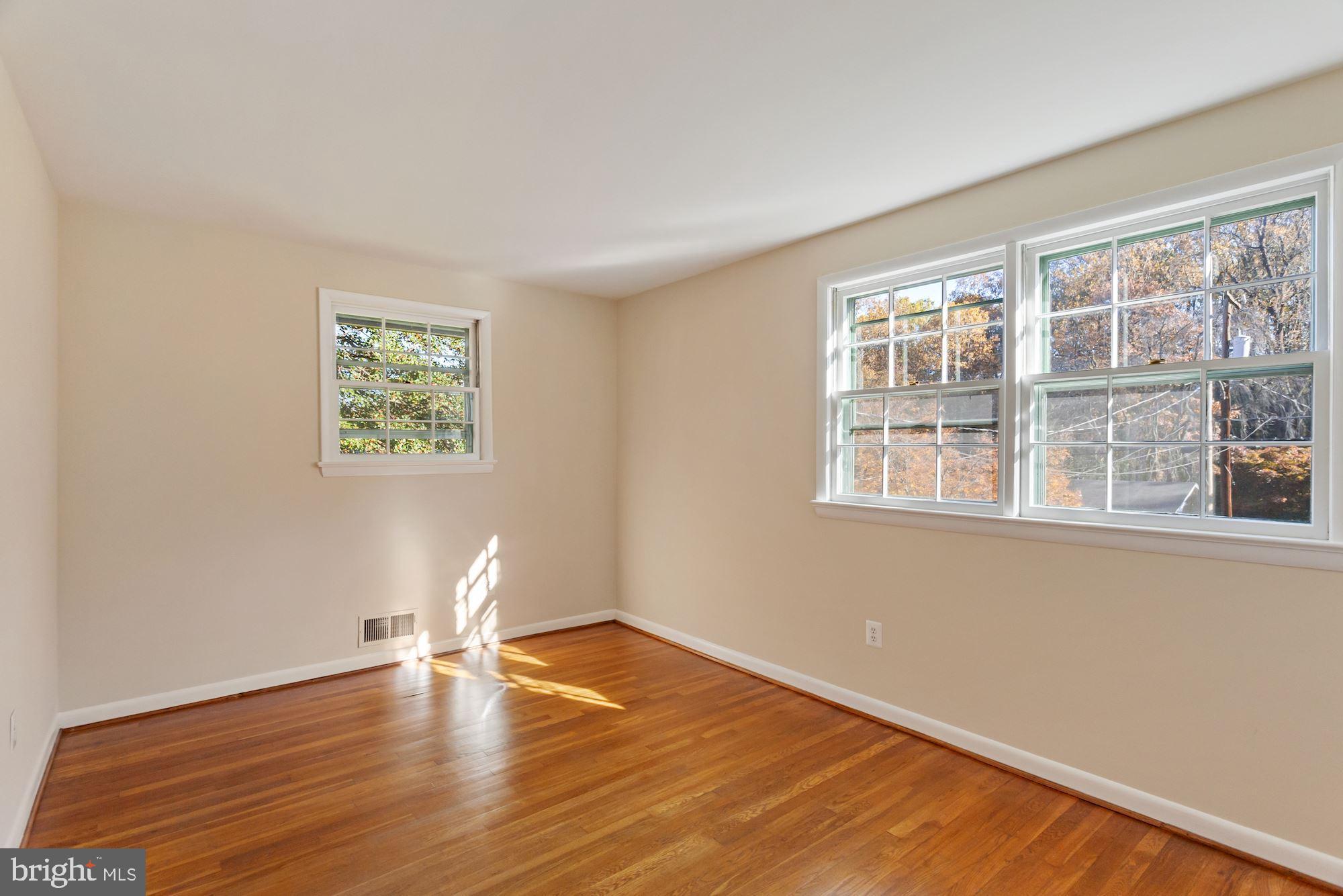 SLEEPY HOLLOW WOODS - Residential