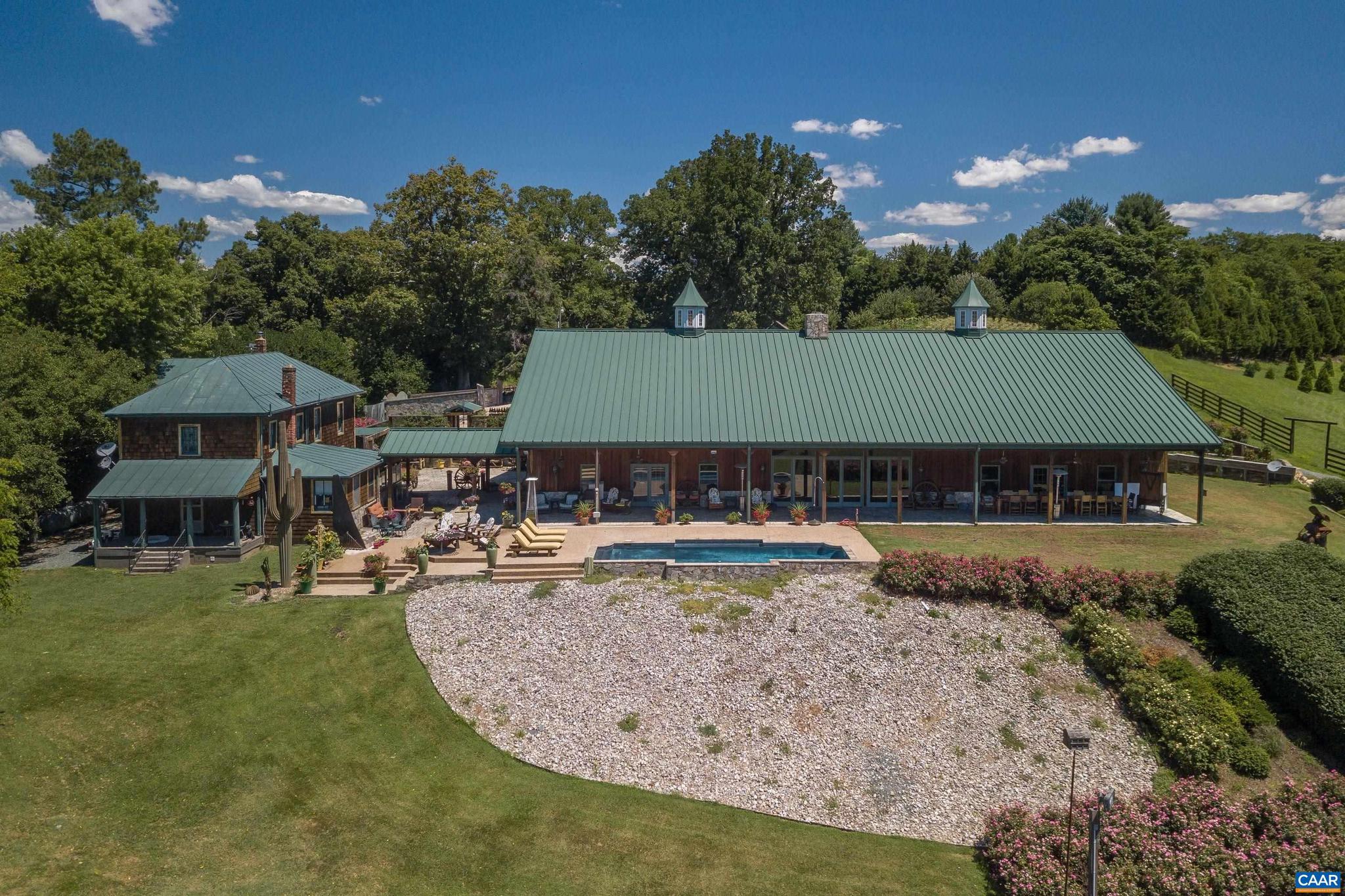 240 STONELEIGH RD