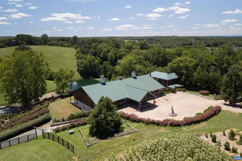 240 STONELEIGH RD PALMYRA VA 22963