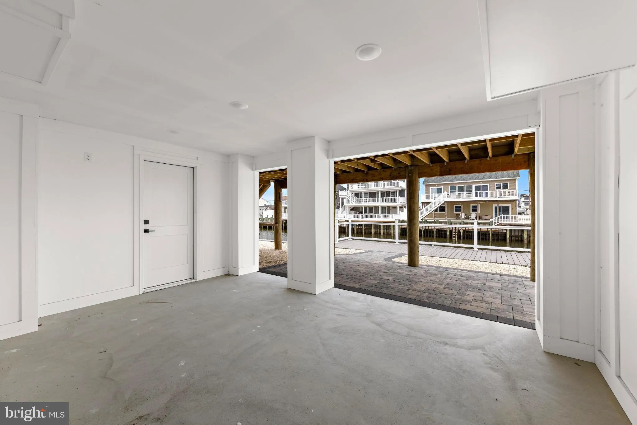 Manahawkin, New Jersey 08050, United States, 4 Bedrooms Bedrooms, ,3 BathroomsBathrooms,Residential,Active,116841