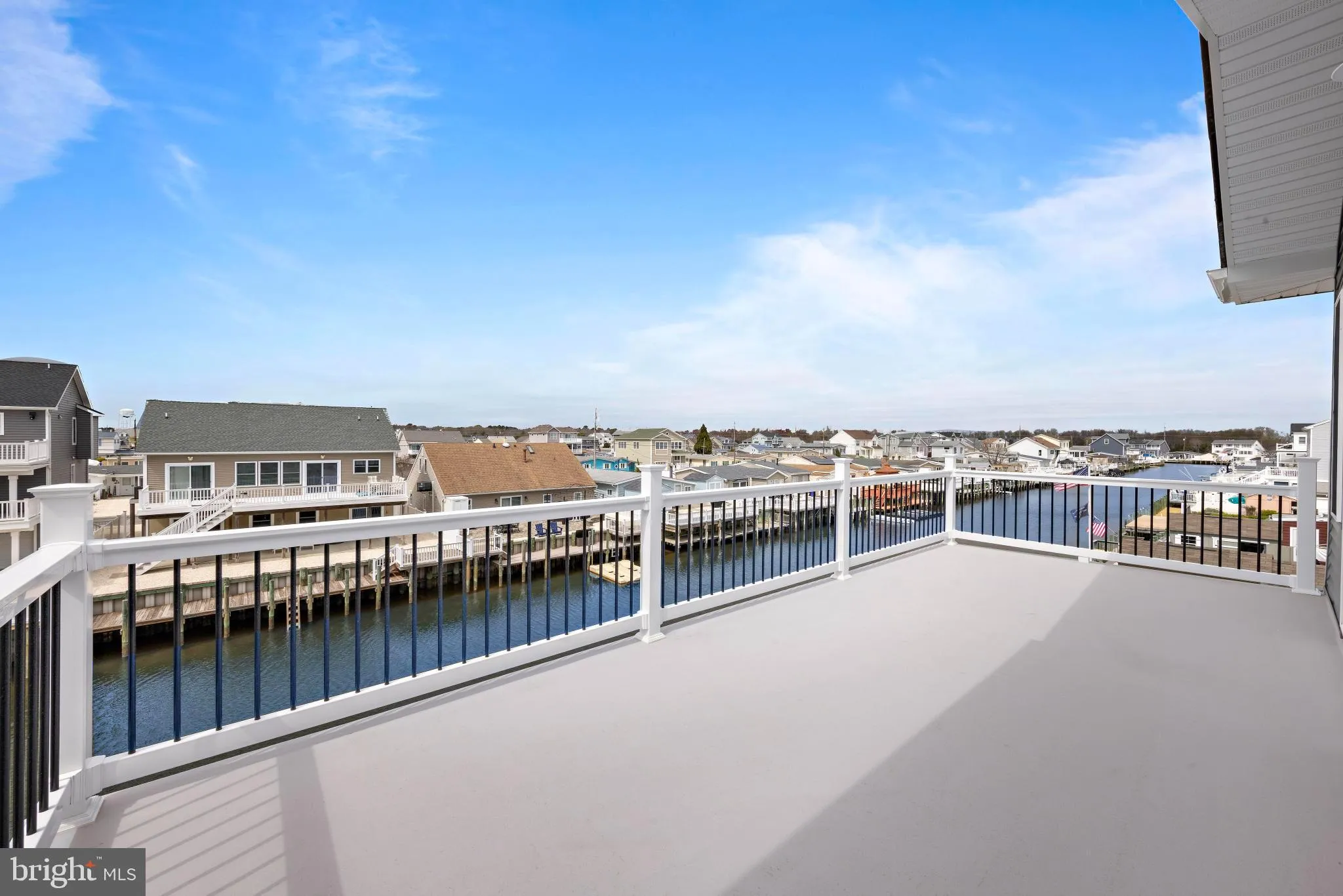 Manahawkin, New Jersey 08050, United States, 4 Bedrooms Bedrooms, ,3 BathroomsBathrooms,Residential,Active,116841