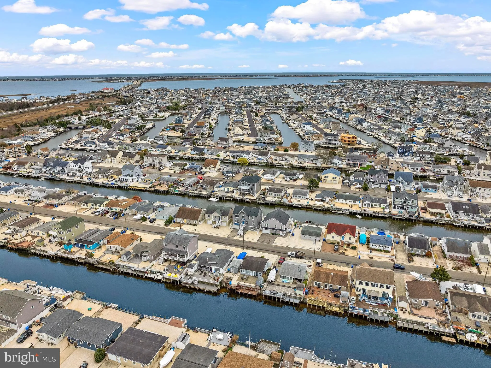 Manahawkin, New Jersey 08050, United States, 4 Bedrooms Bedrooms, ,3 BathroomsBathrooms,Residential,Active,116841