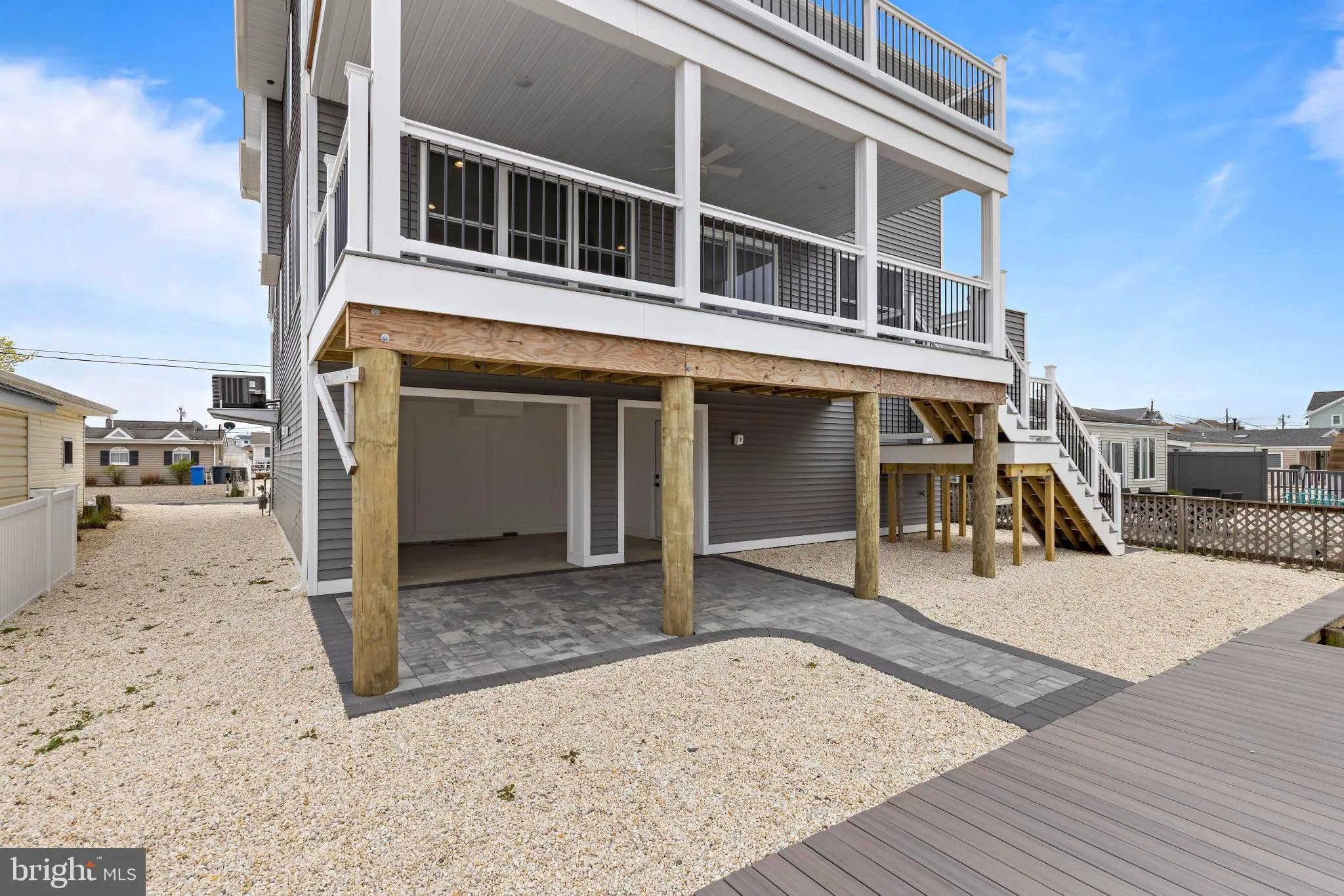 Manahawkin, New Jersey 08050, United States, 4 Bedrooms Bedrooms, ,3 BathroomsBathrooms,Residential,Active,116841