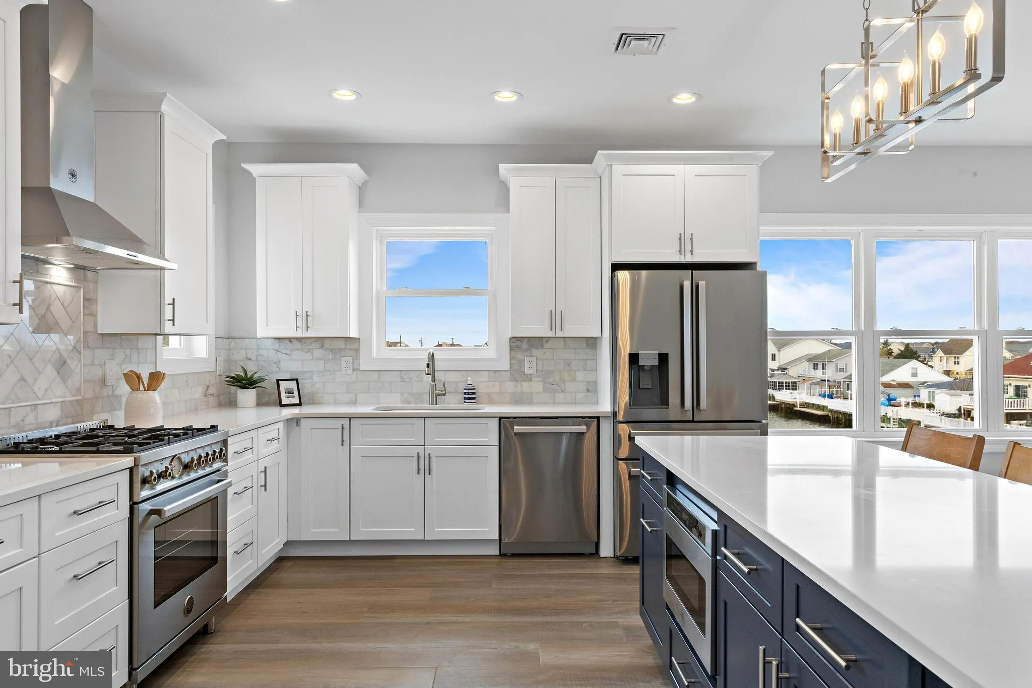 Manahawkin, New Jersey 08050, United States, 4 Bedrooms Bedrooms, ,3 BathroomsBathrooms,Residential,Active,116841