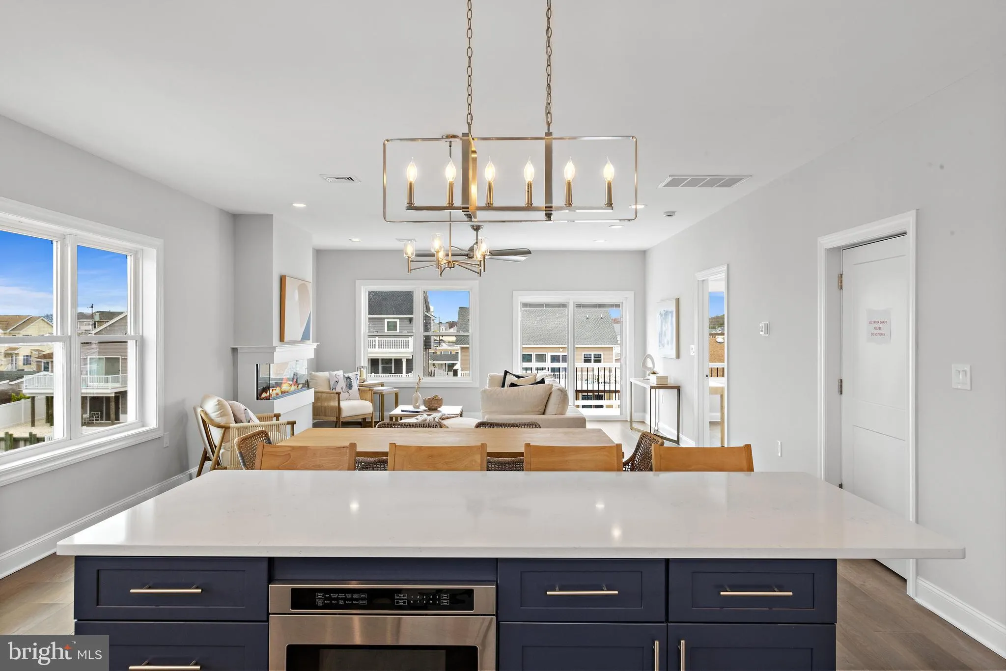 Manahawkin, New Jersey 08050, United States, 4 Bedrooms Bedrooms, ,3 BathroomsBathrooms,Residential,Active,116841