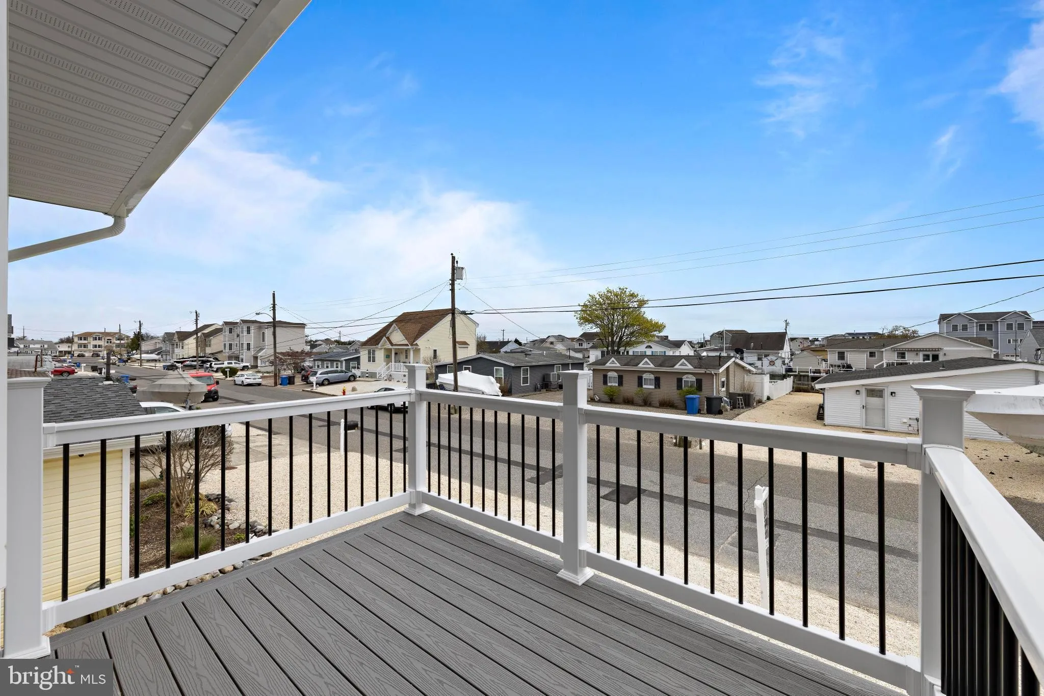 Manahawkin, New Jersey 08050, United States, 4 Bedrooms Bedrooms, ,3 BathroomsBathrooms,Residential,Active,116841