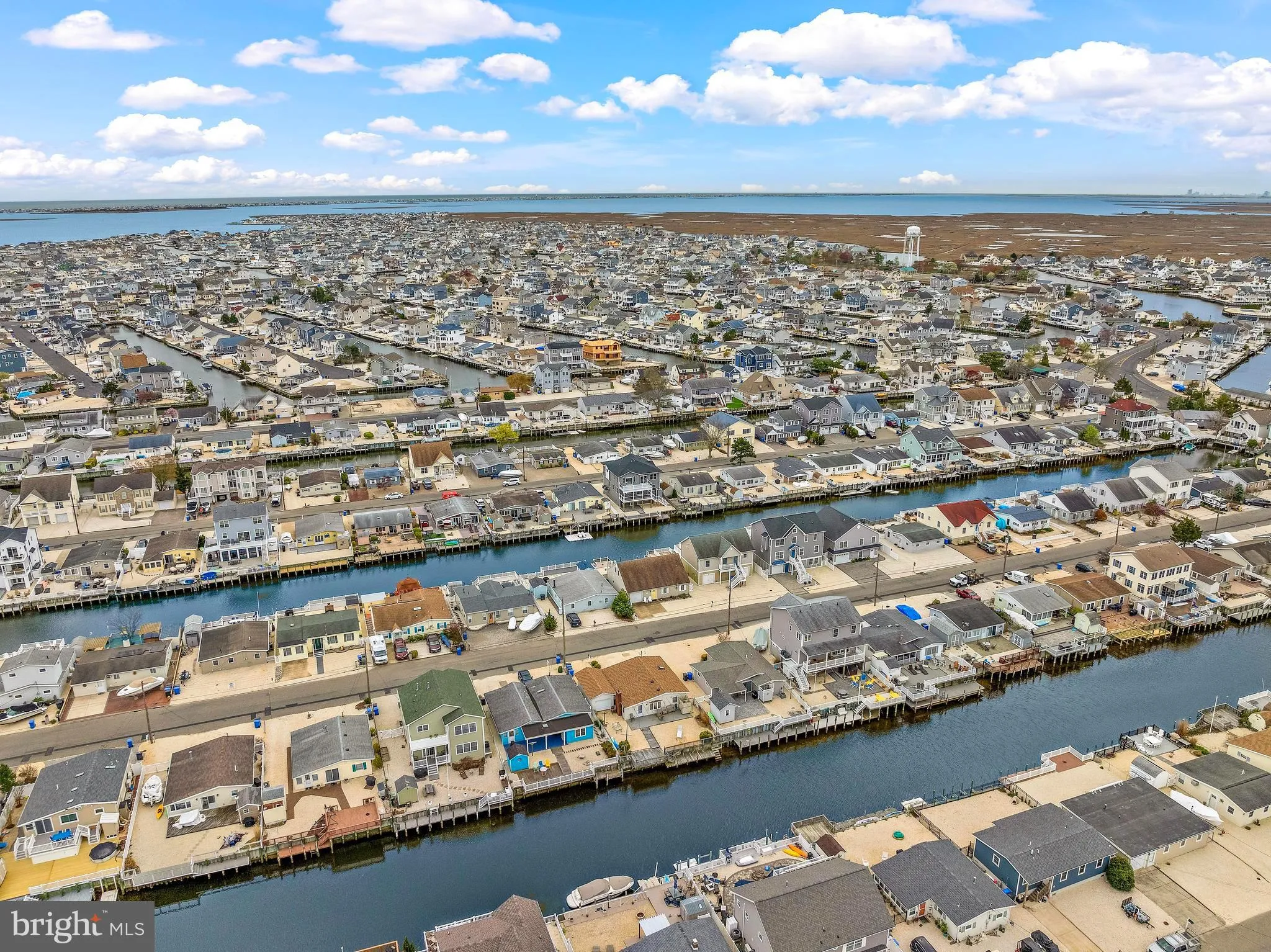 Manahawkin, New Jersey 08050, United States, 4 Bedrooms Bedrooms, ,3 BathroomsBathrooms,Residential,Active,116841