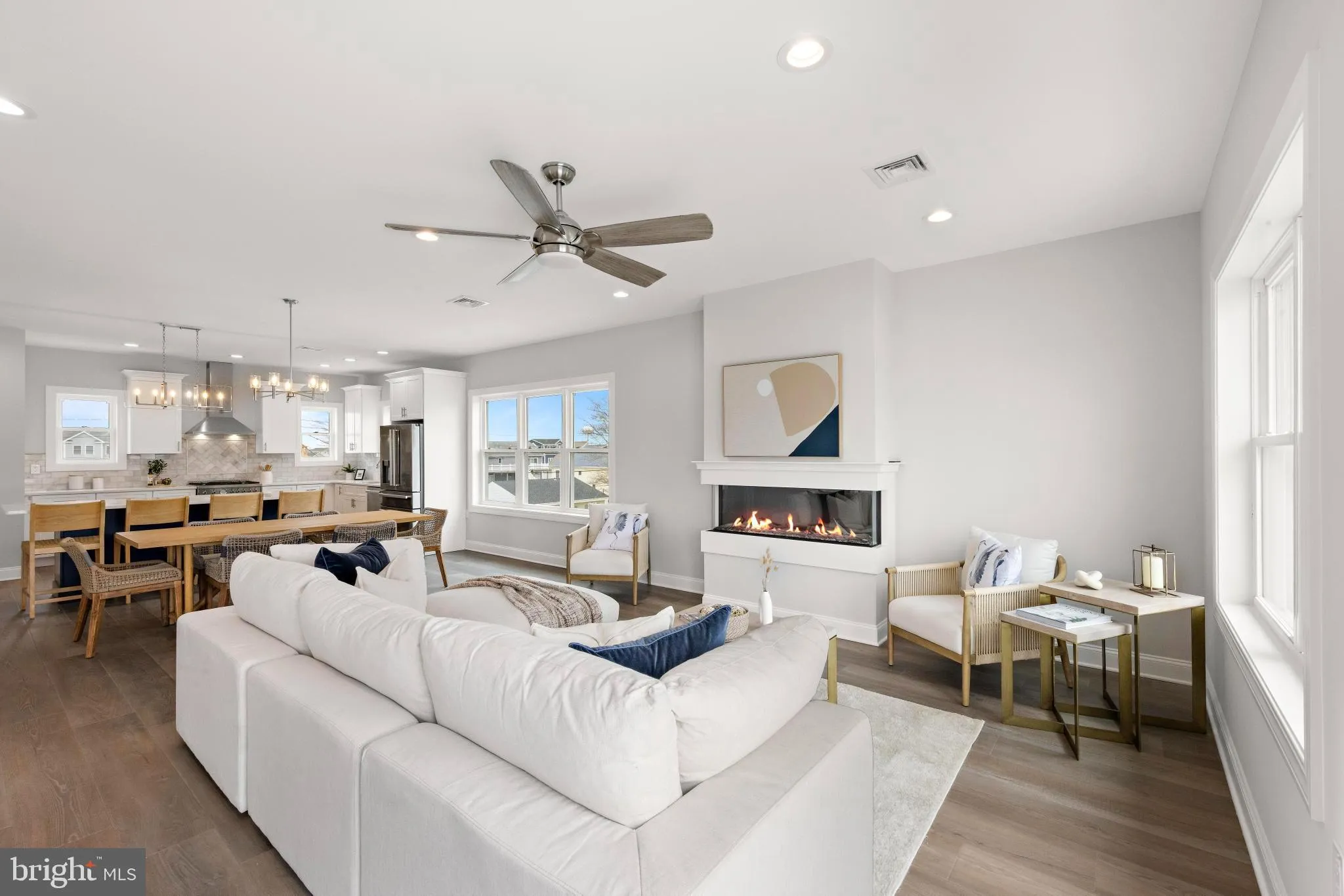 Manahawkin, New Jersey 08050, United States, 4 Bedrooms Bedrooms, ,3 BathroomsBathrooms,Residential,Active,116841