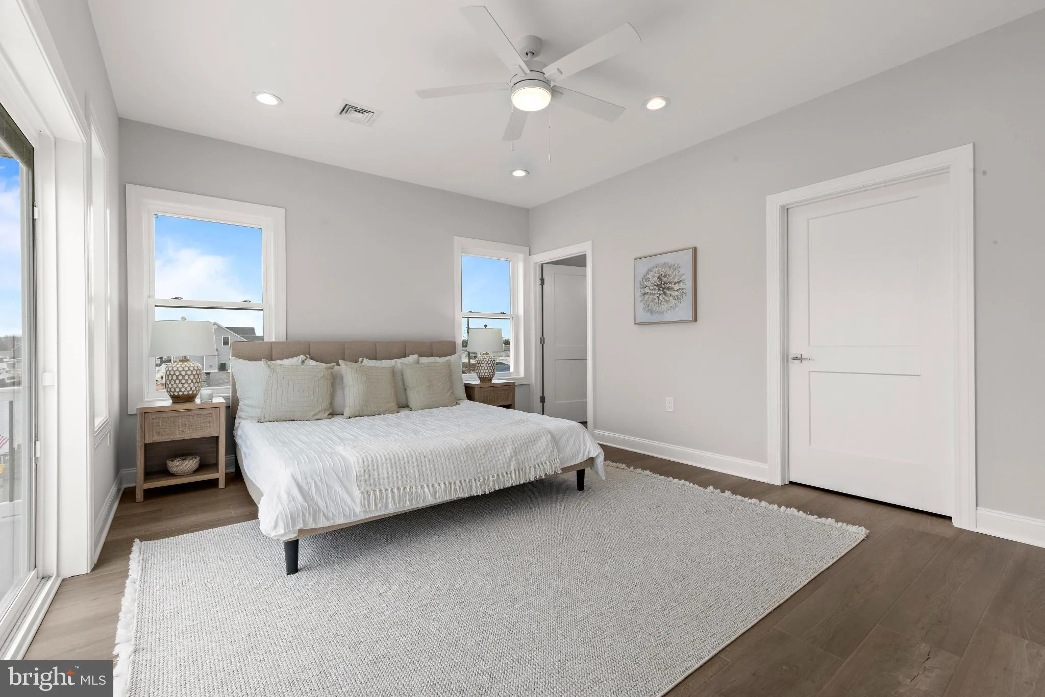 Manahawkin, New Jersey 08050, United States, 4 Bedrooms Bedrooms, ,3 BathroomsBathrooms,Residential,Active,116841