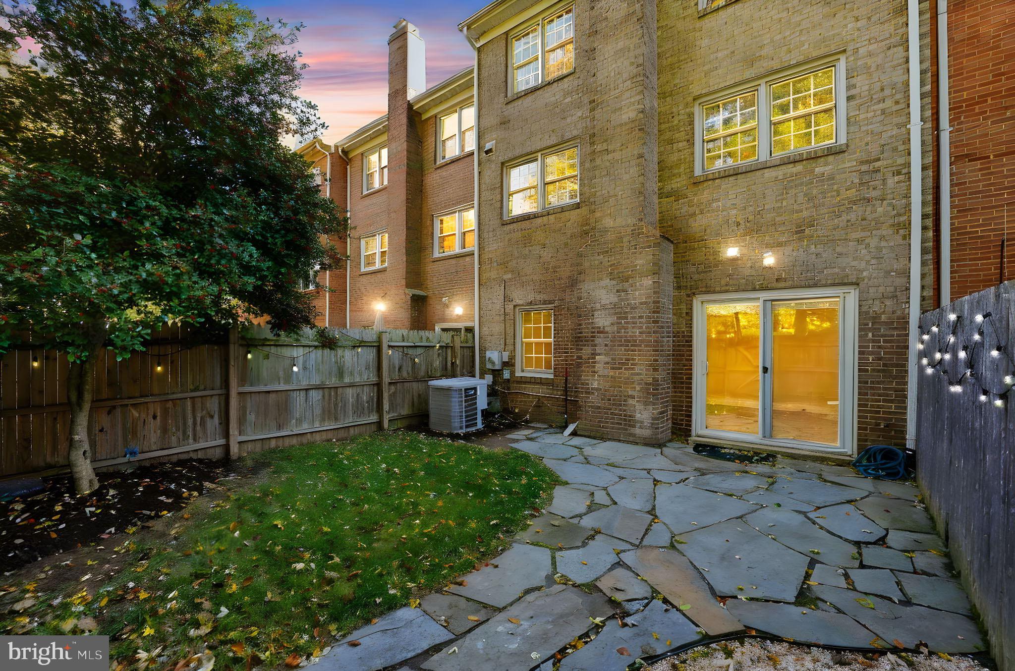 MERRIFIELD VIEW - Residential