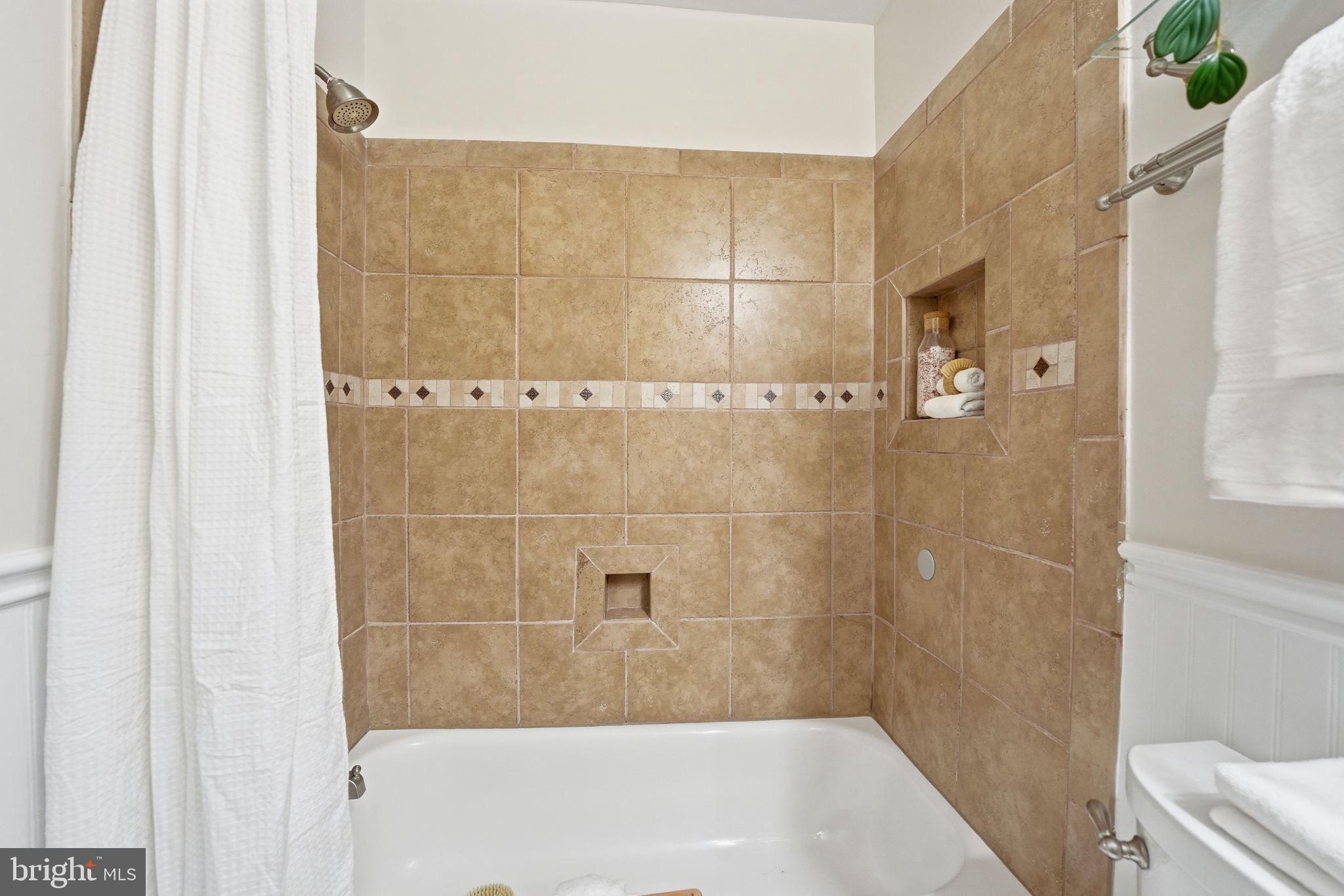 MERRIFIELD VIEW - Residential