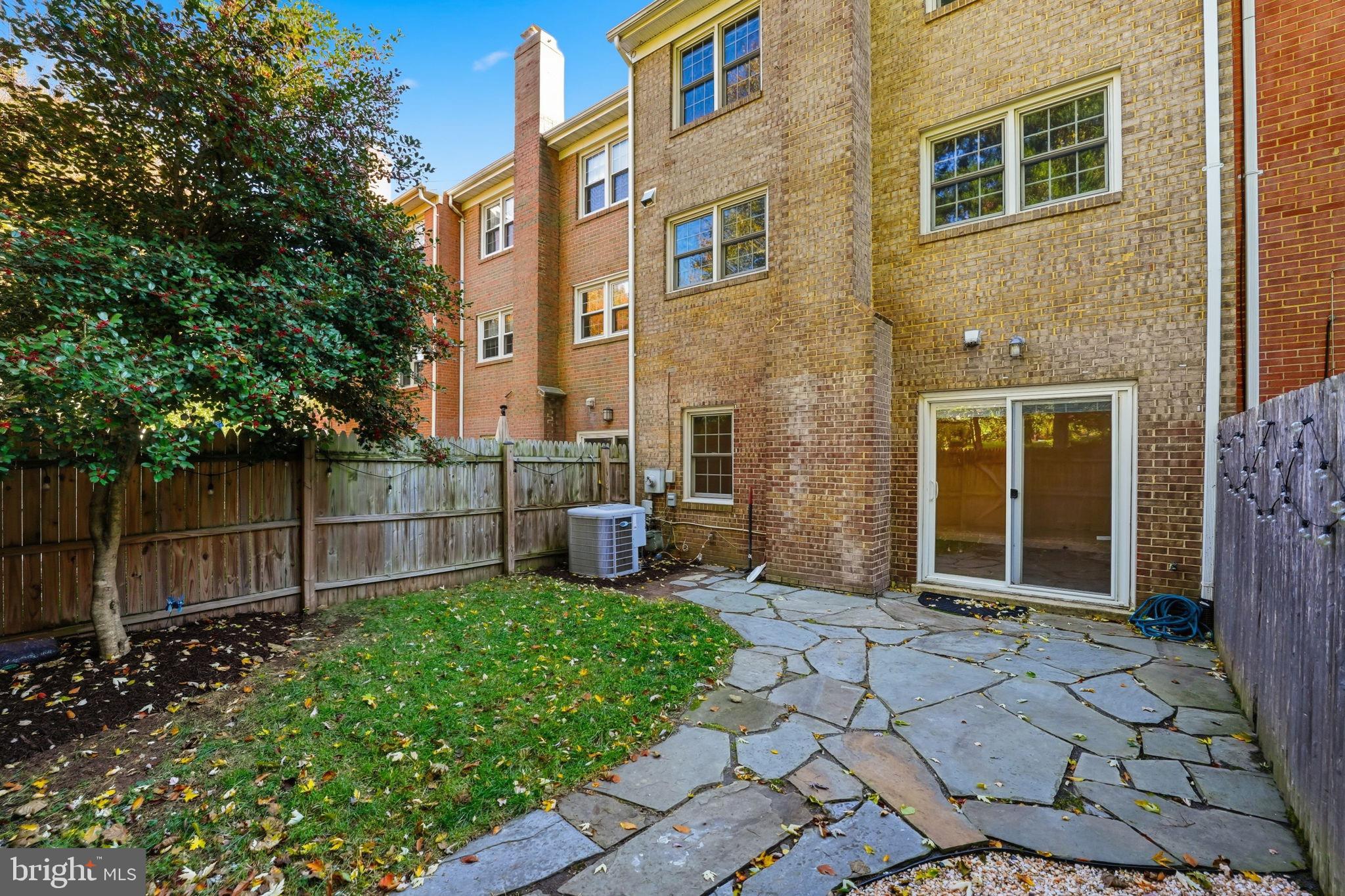 MERRIFIELD VIEW - Residential