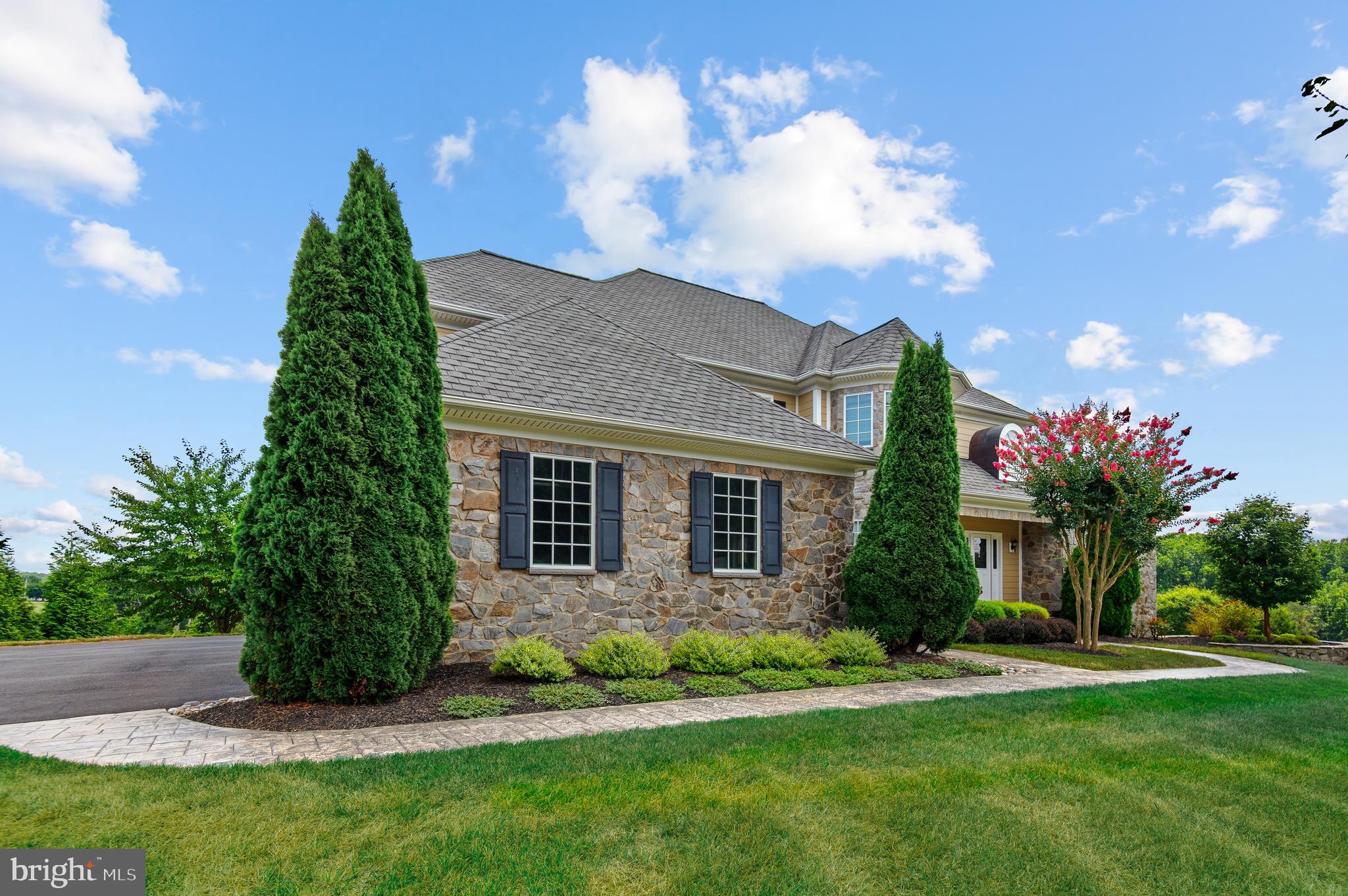 VALLEY NORTH - Residential