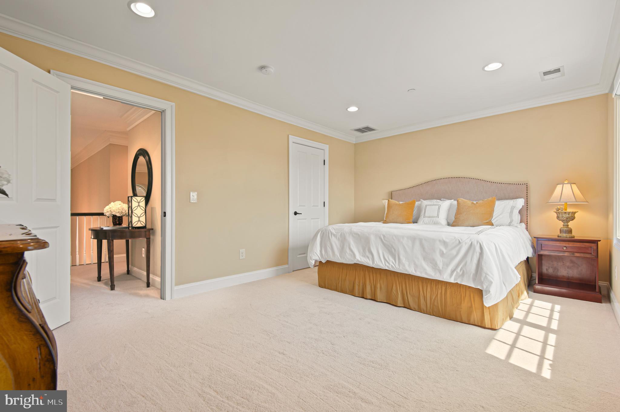 VALLEY NORTH - Residential