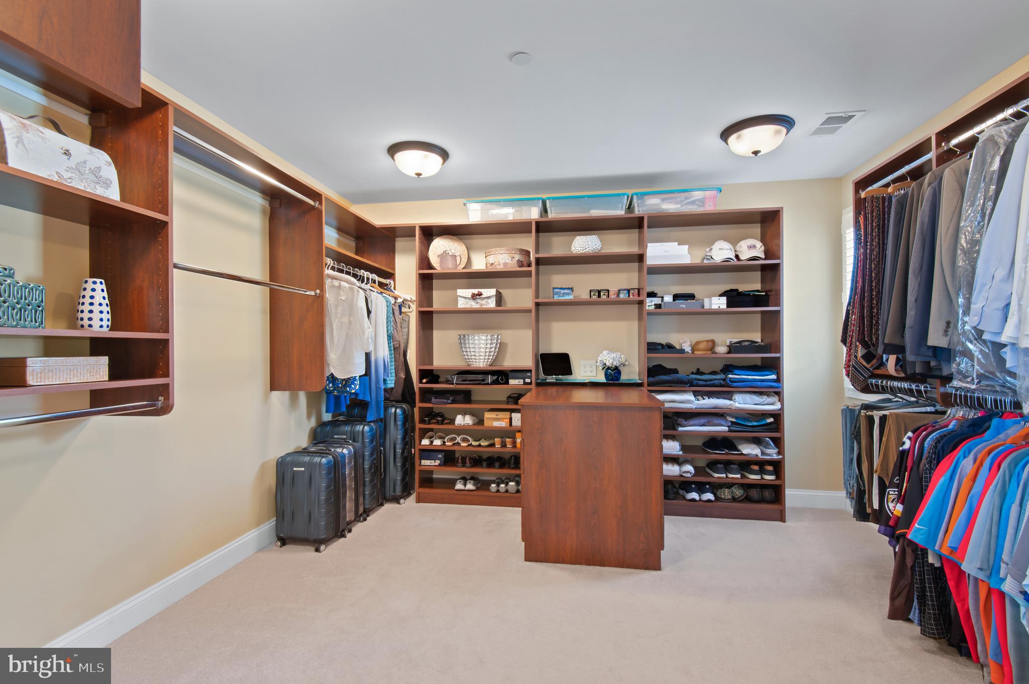 VALLEY NORTH - Residential