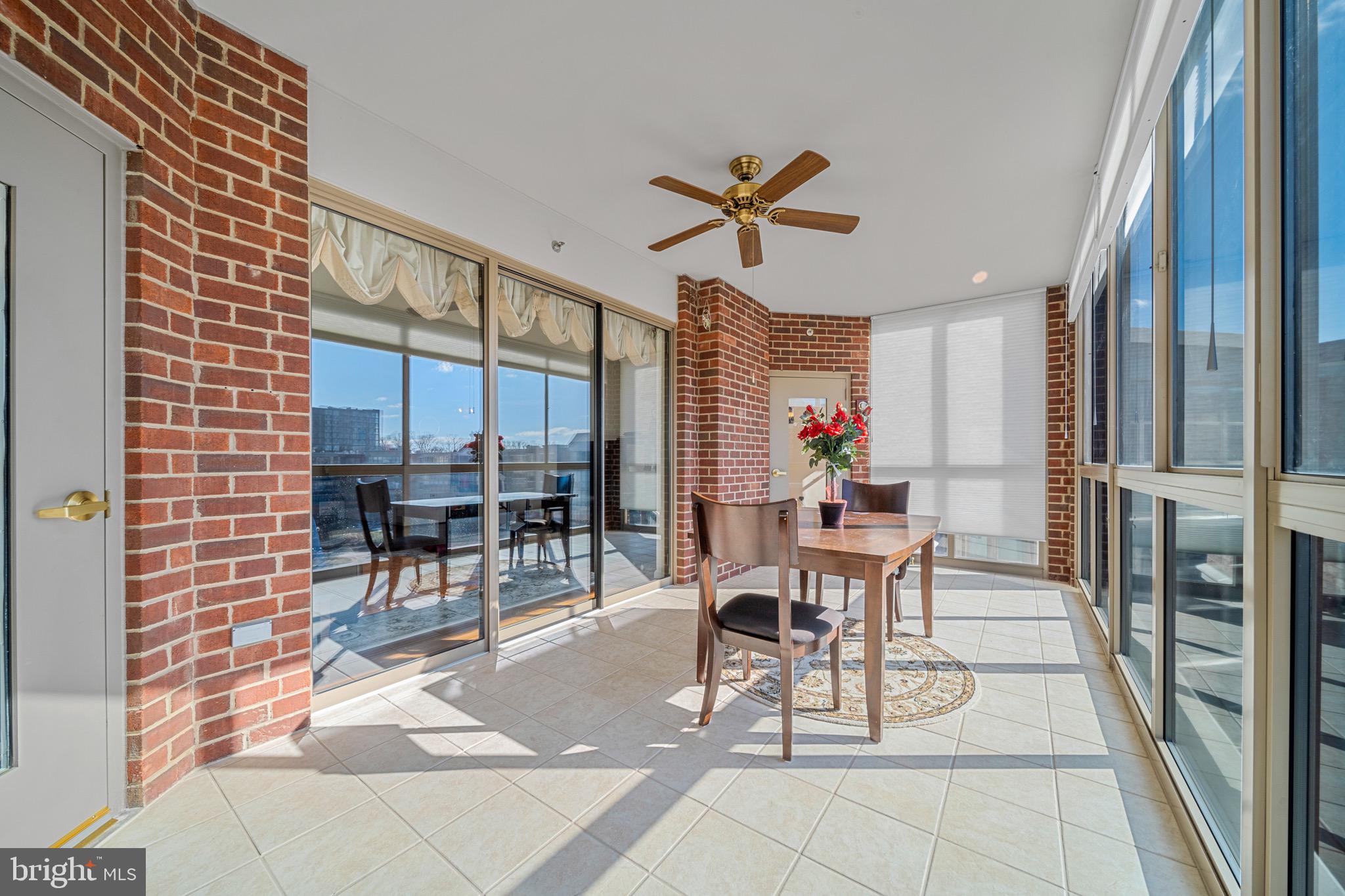 MAGNOLIAS AT LANSDOWNE WOODS - Residential