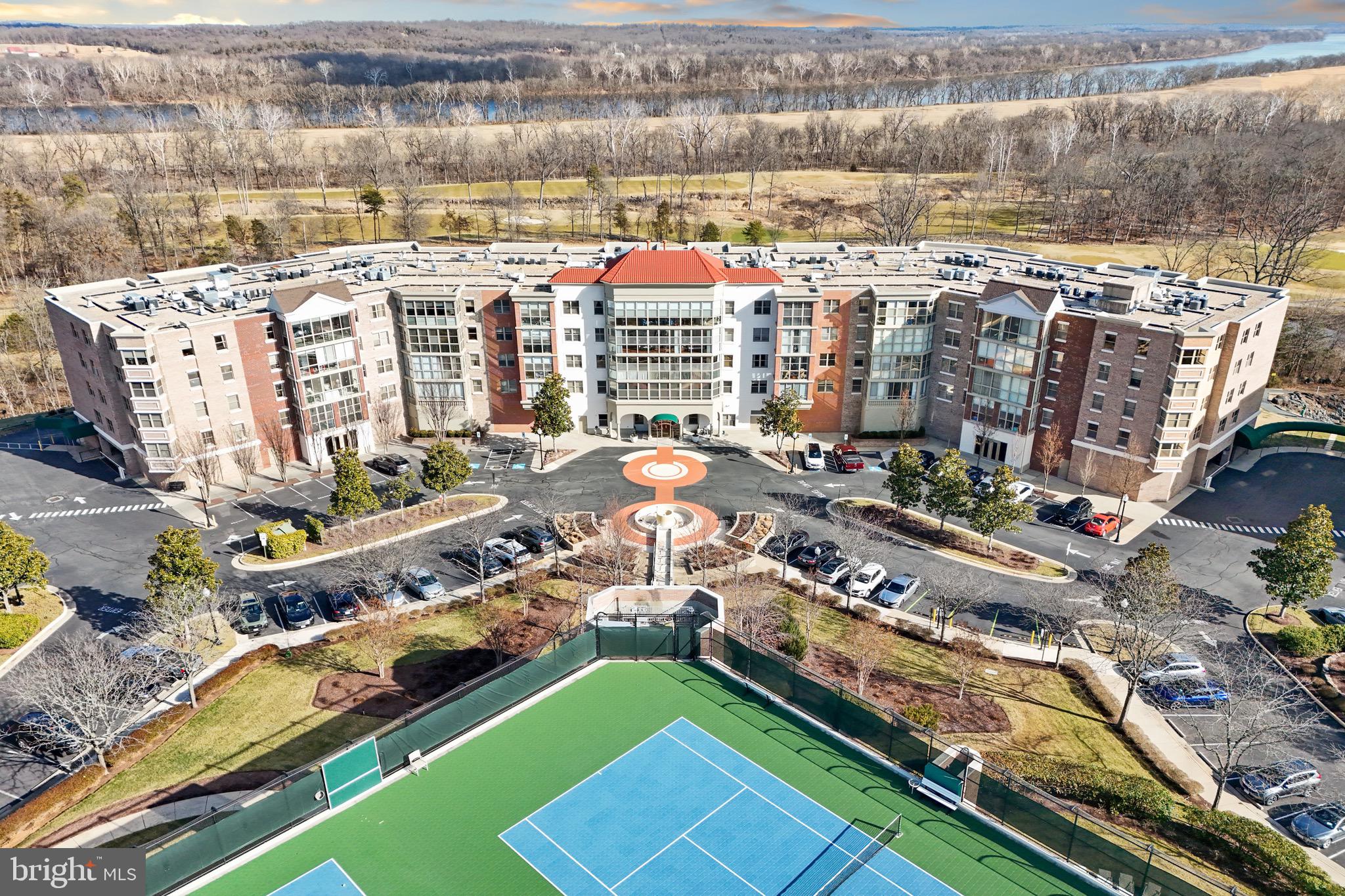 MAGNOLIAS AT LANSDOWNE WOODS - Residential