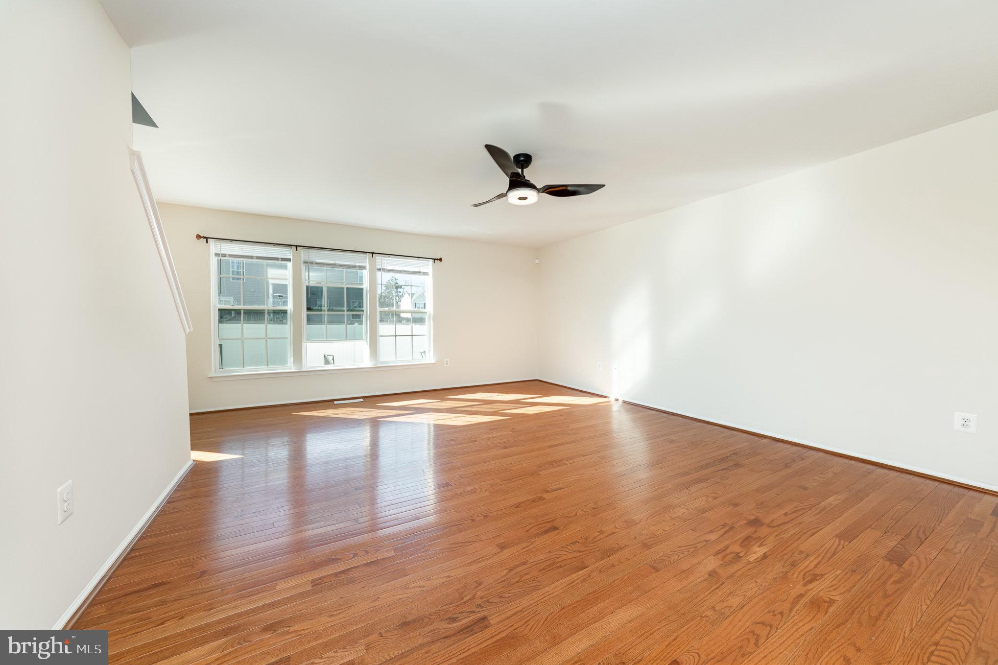 STRATFORD PLACE - Residential