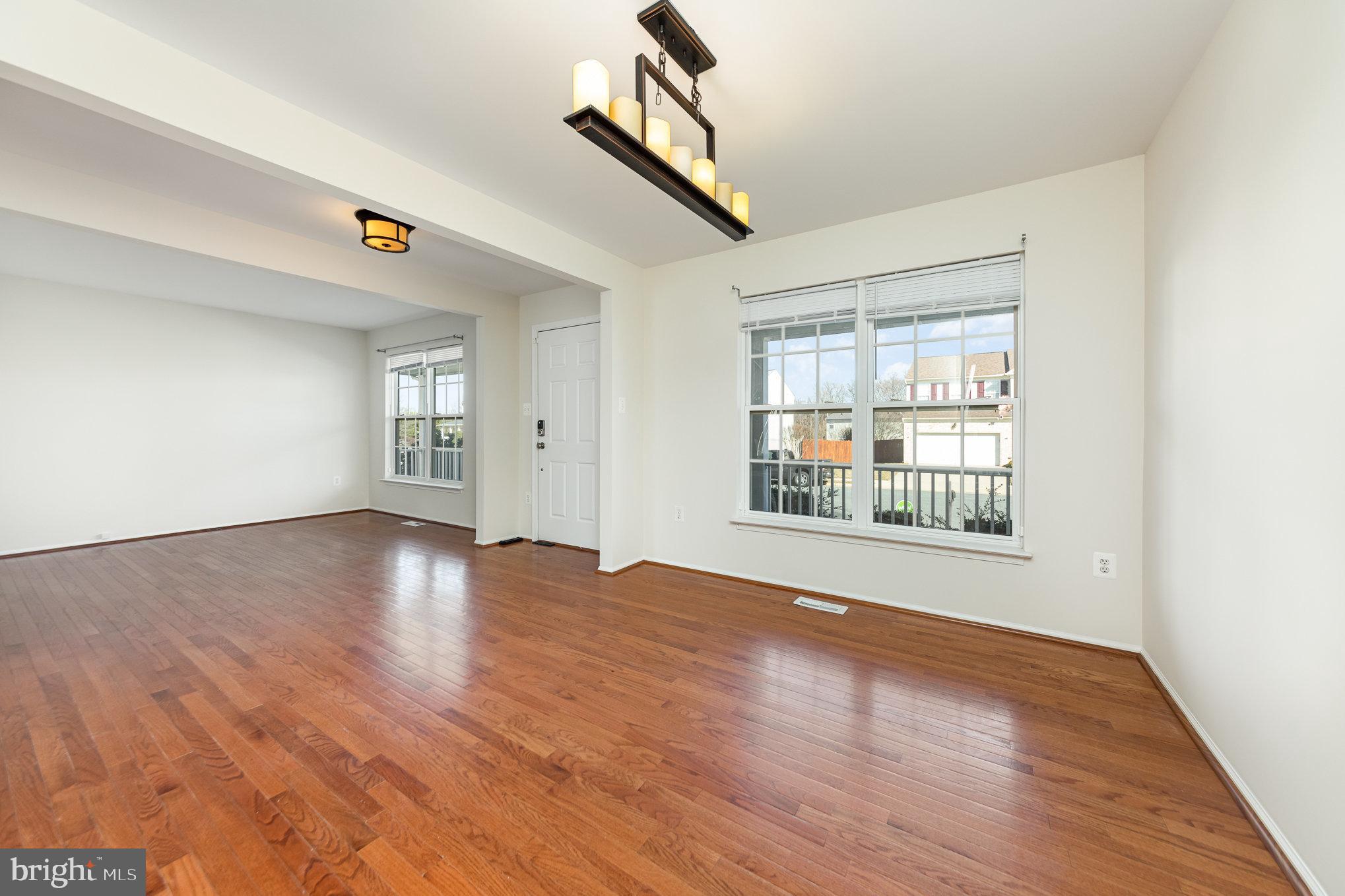 STRATFORD PLACE - Residential