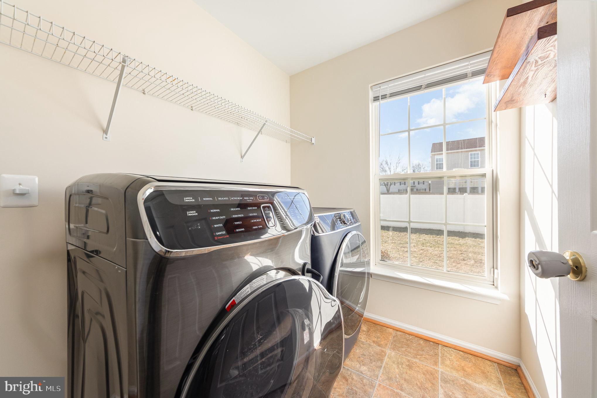 STRATFORD PLACE - Residential