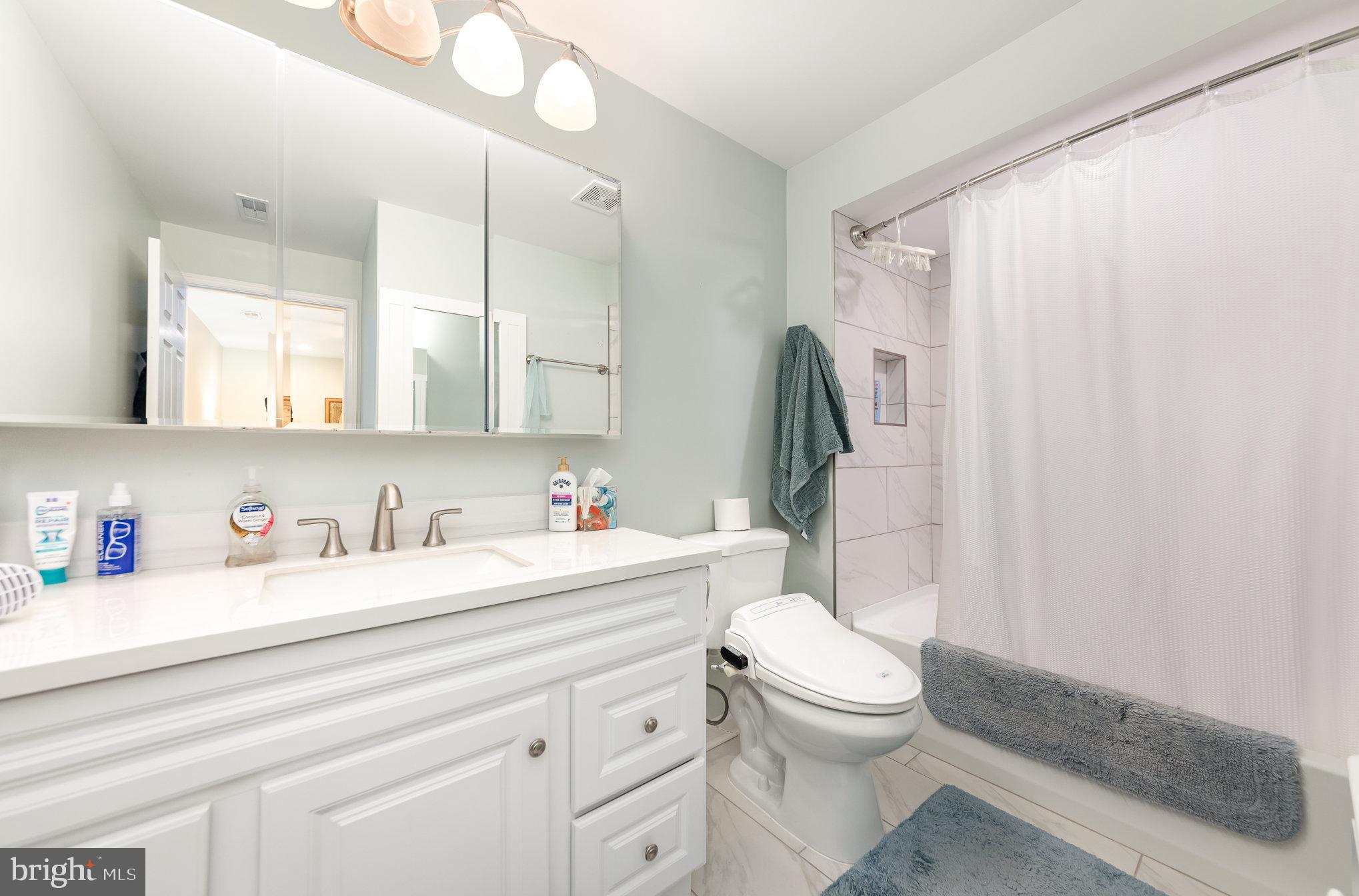 STRATFORD PLACE - Residential