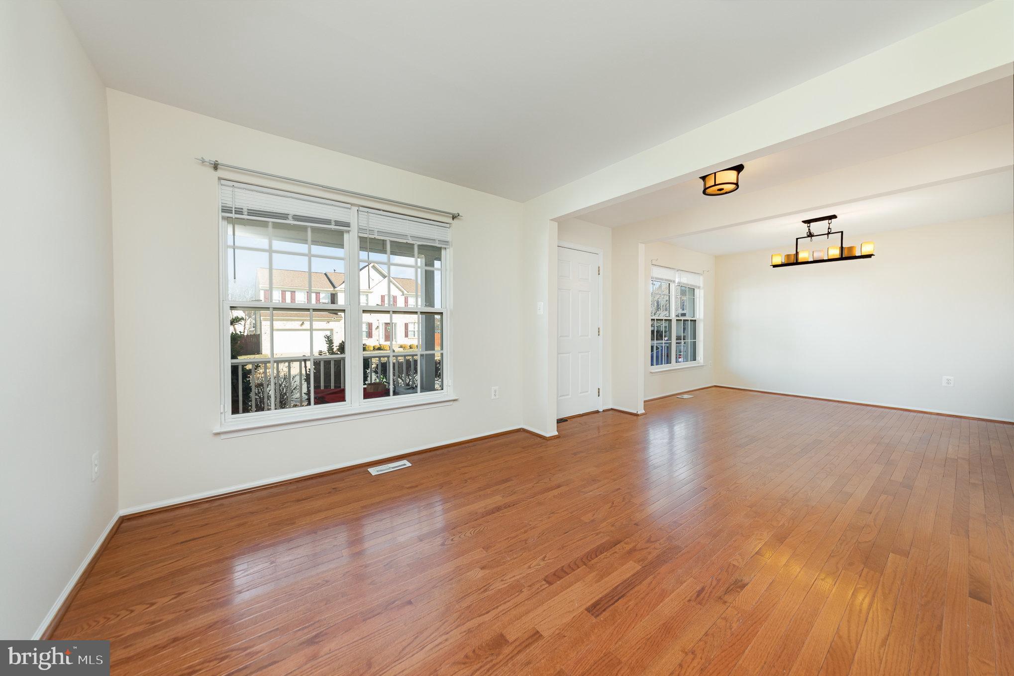 STRATFORD PLACE - Residential