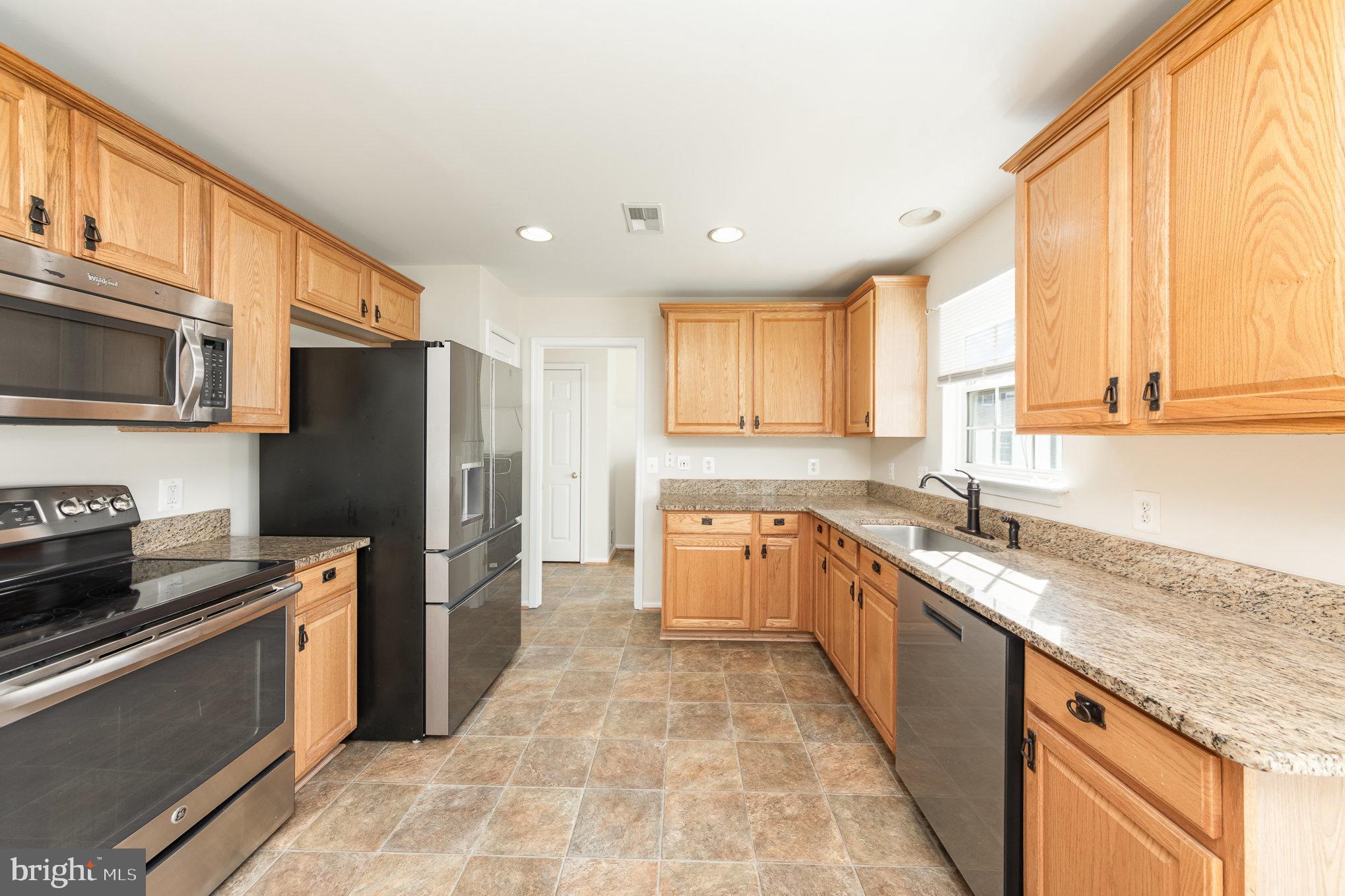 STRATFORD PLACE - Residential