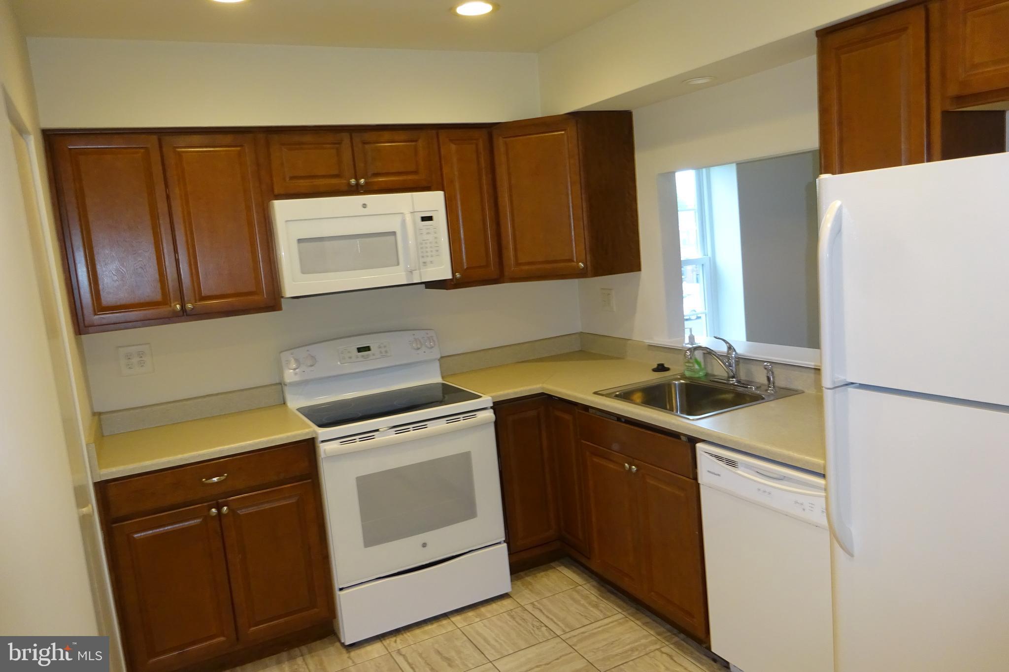 1207 B CROSSHILL COURT